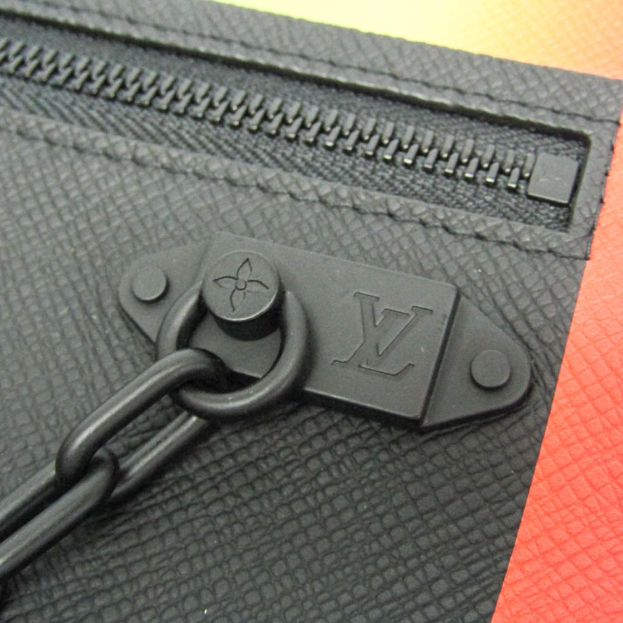 Louis Vuitton Taiga Rainbow Pochette M30347 Men,Women Clutch Bag Black,Multi-color — Like New