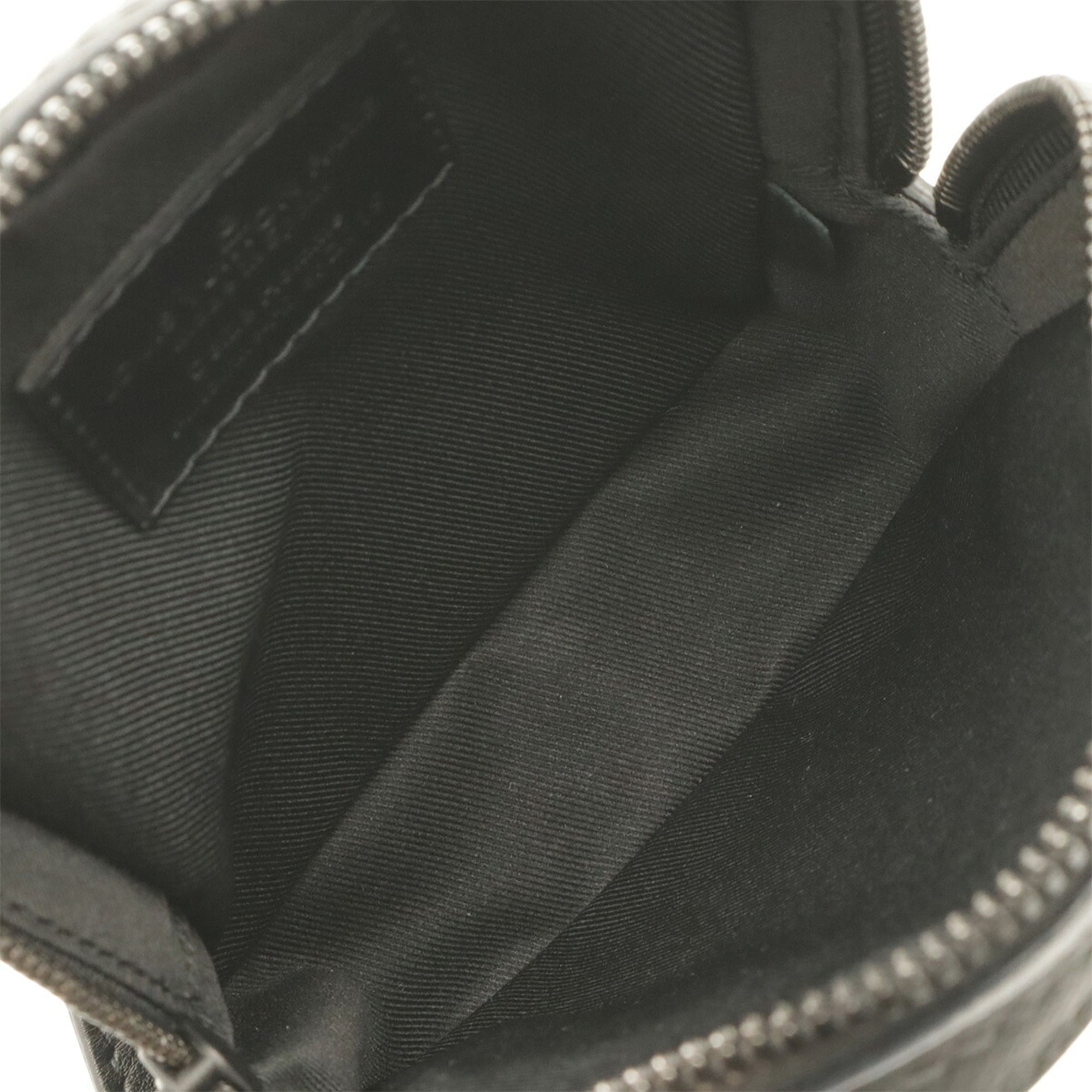 LOUIS VUITTON Taiga Rainbow Danube Shoulder Bag Pochette Leather Noir M30332 — Like New
