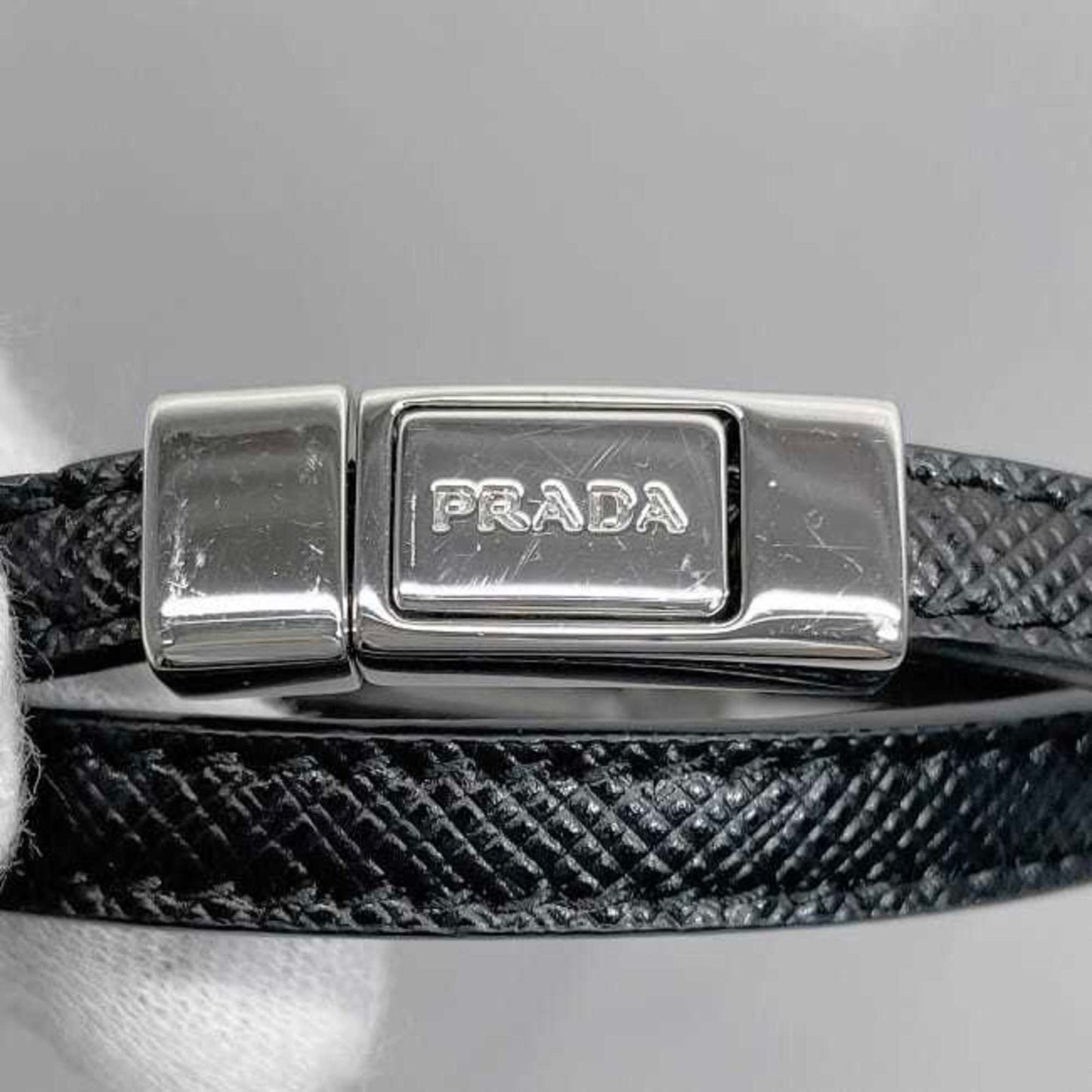 Prada Bracelet ec-23679 Black Nero Medium Saffiano Leather Metal Triangle Plate with Round Hardware for Men and Women