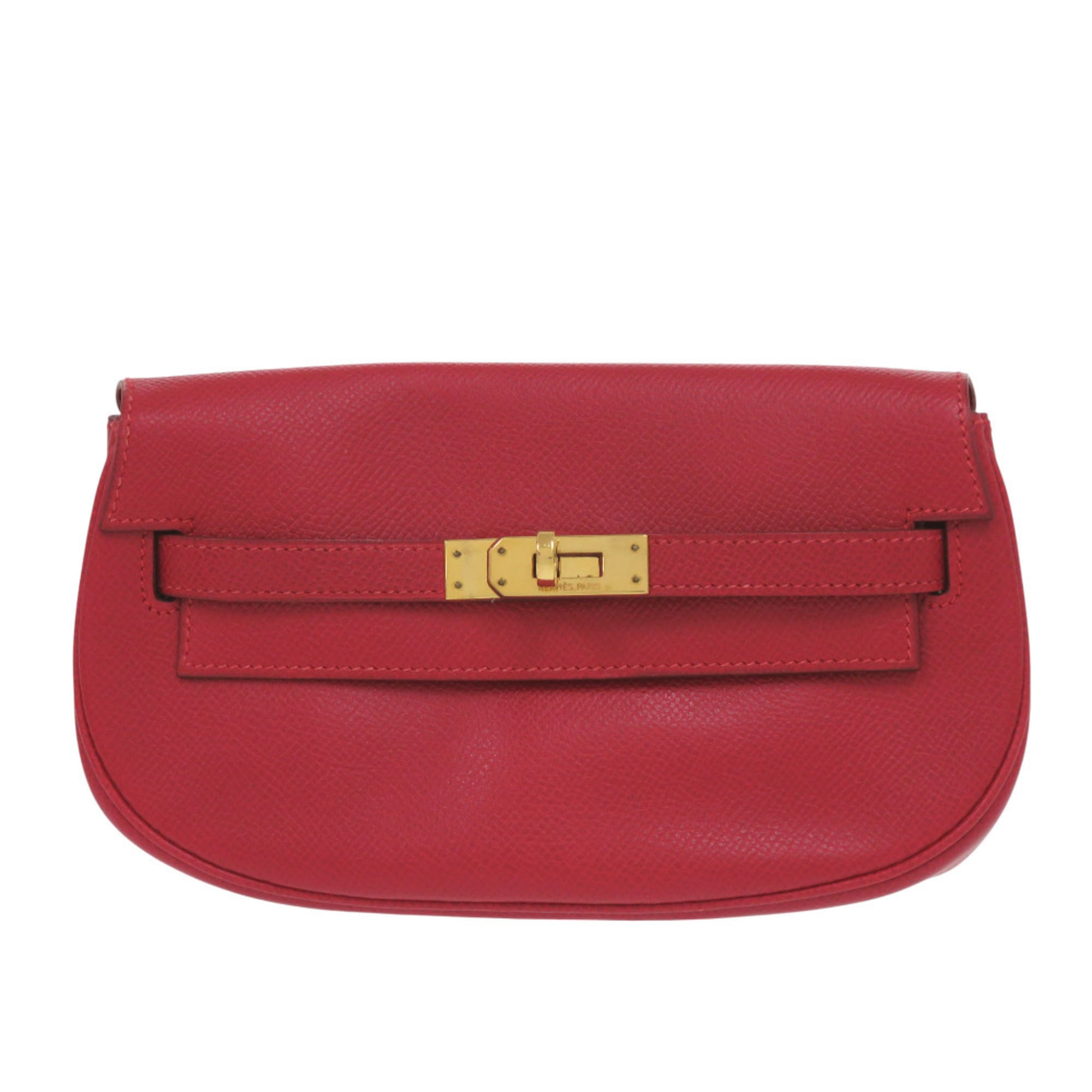 Excellent condition Hermès Banana Kelly Couchbel Rouge vif clutch bag in red with gold hardware and a 〇U stamp. Item number 1465.