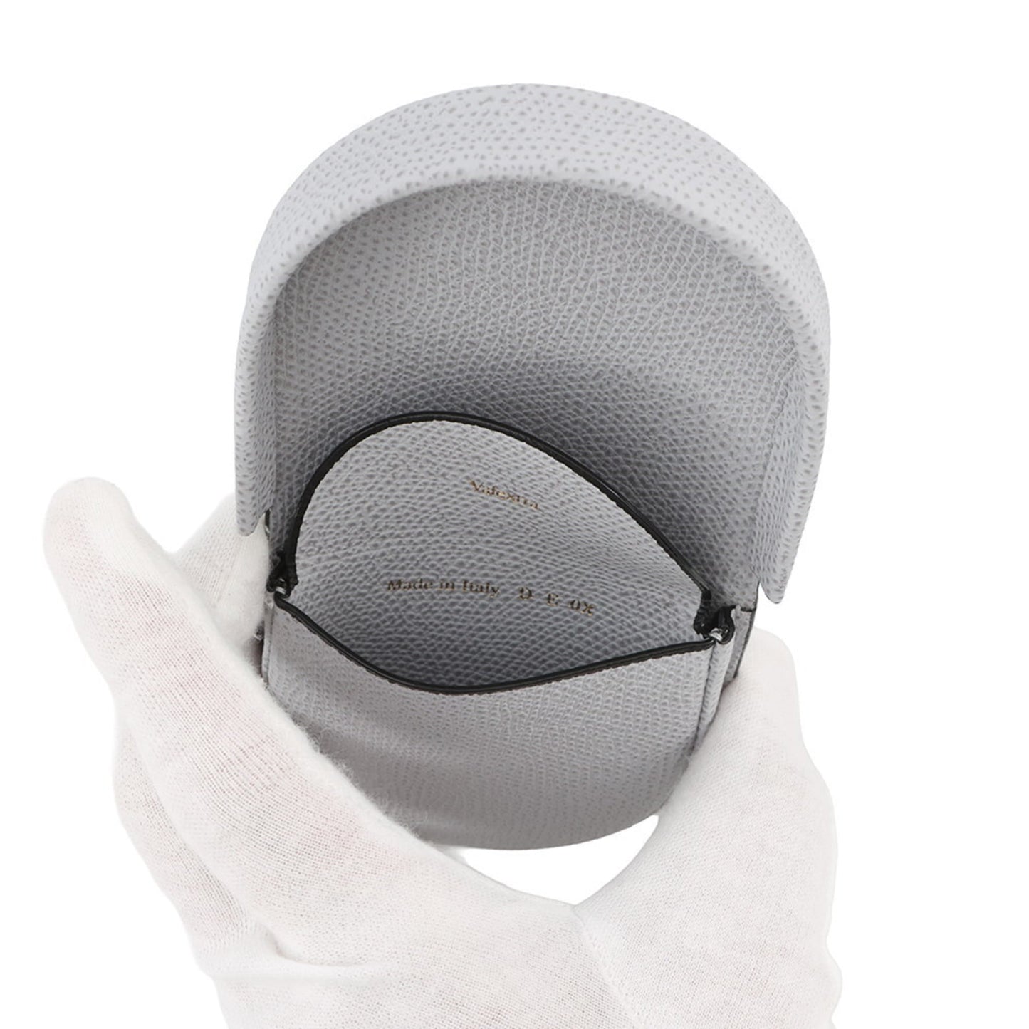 Valextra Wallet/Coin Case Horseshoe Wallet in Soft Calf Leather V0L89