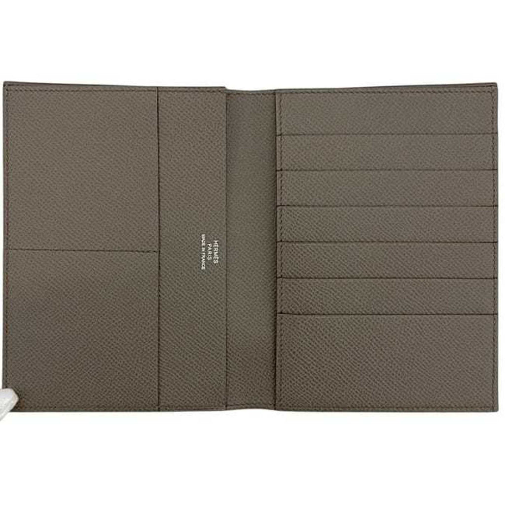 Hermes Hermès MC Fleming bifold wallet (f-24632) in greige leather with Epson Tourtiere logo and T-stamp. This genuine grained is available gray beige. Suitable for both men women.