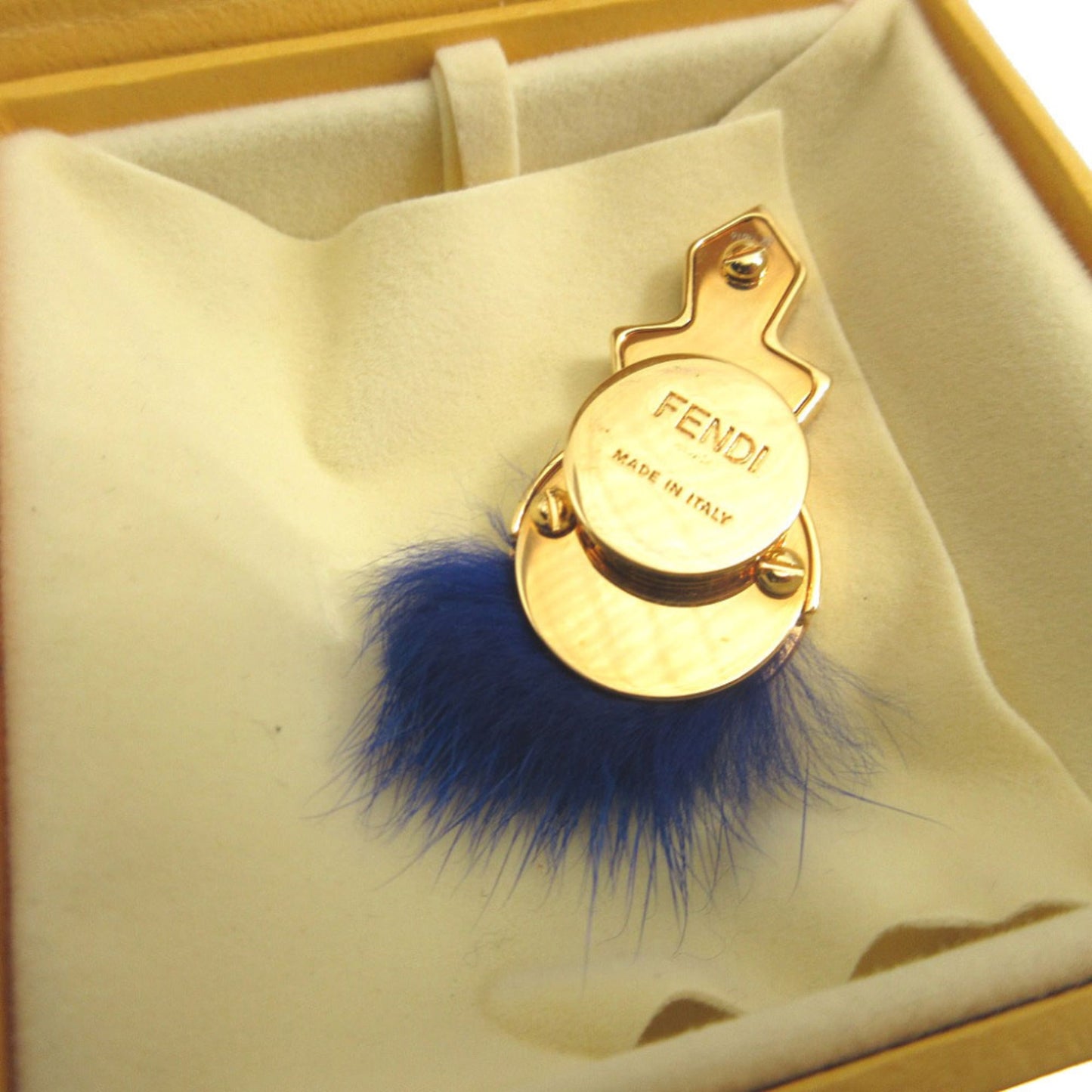 Excellent condition Fendi Karl Lagerfeld metal mink and gold cufflinks 1782 FENDI