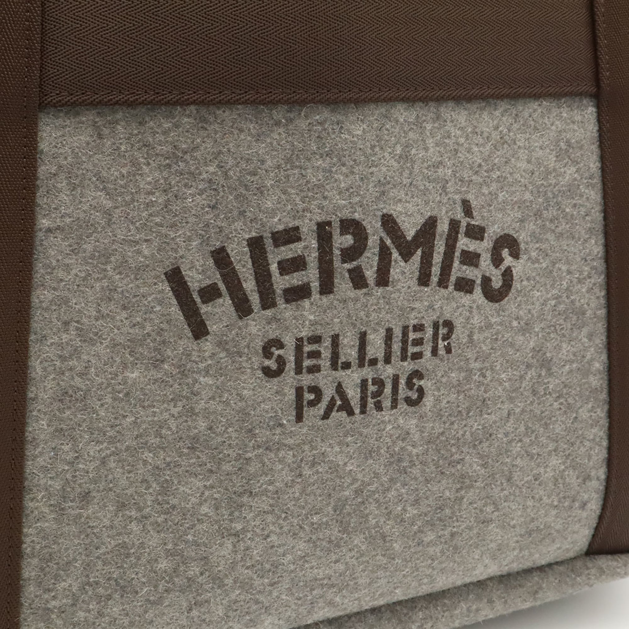 HERMES Sac de Pansage Groom Tote Bag Shoulder Felt Gray Dark Brown with Handbag-in-Bag Y Stamp — Like New