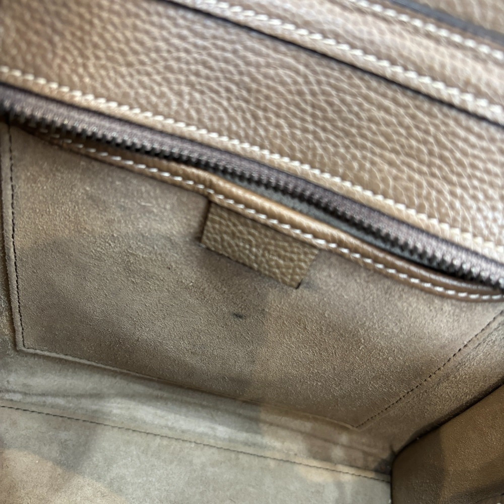 Excellent condition Celine Luggage Nano Shopper 2-way bag in brown. Women's. Luxs Pre-owned Brand — Like New
