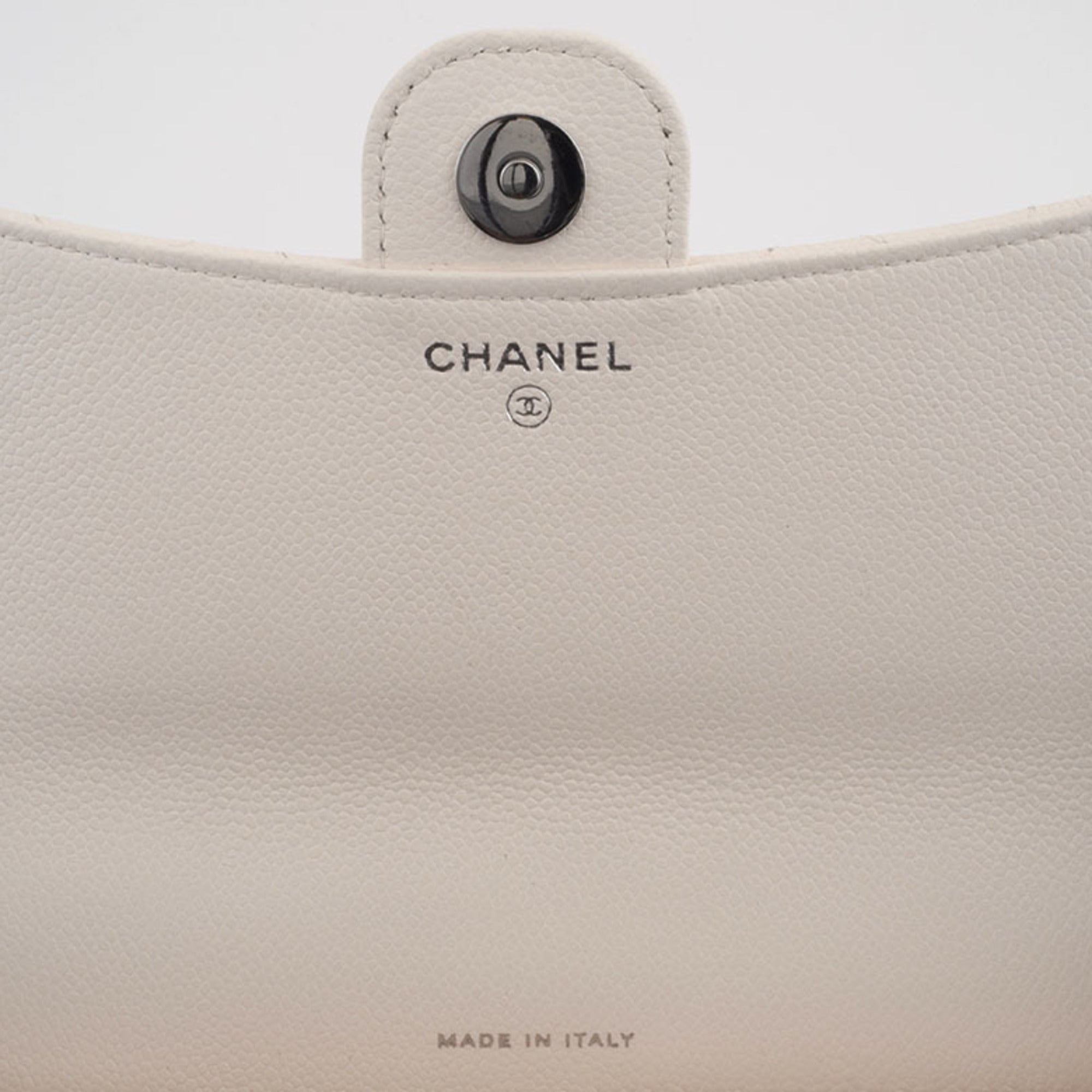Chanel Matelasse Flap Phone Case Shoulder Bag White Women's Caviar Skin CHANEL — Like New