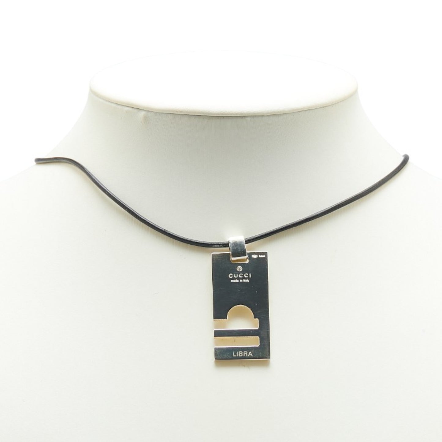 Gucci LIBRA Libra necklace in silver and black SV925 with leather accents for women.
