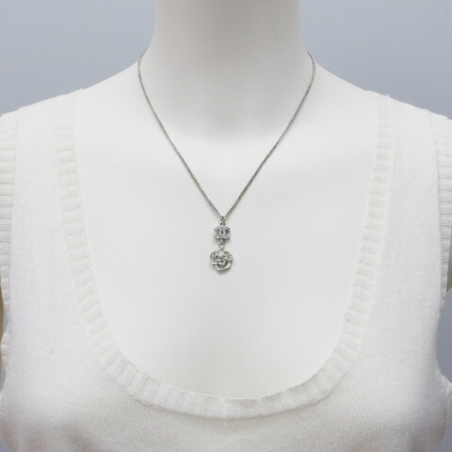 Chanel Necklace 07P Swing Coco Mark Camellia