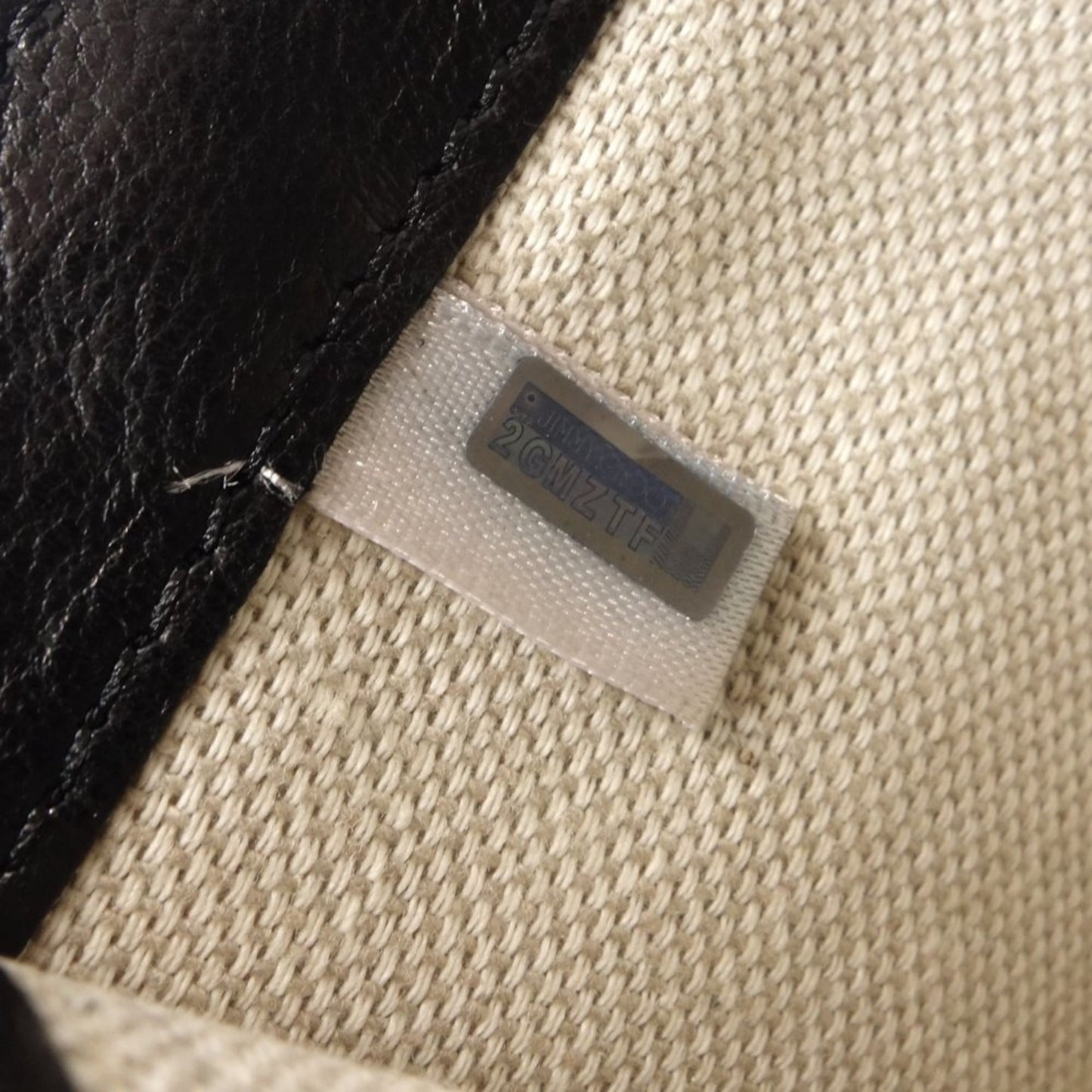 Jimmy Choo Star Studded Frida Bifold Wallet Leather Black 083683