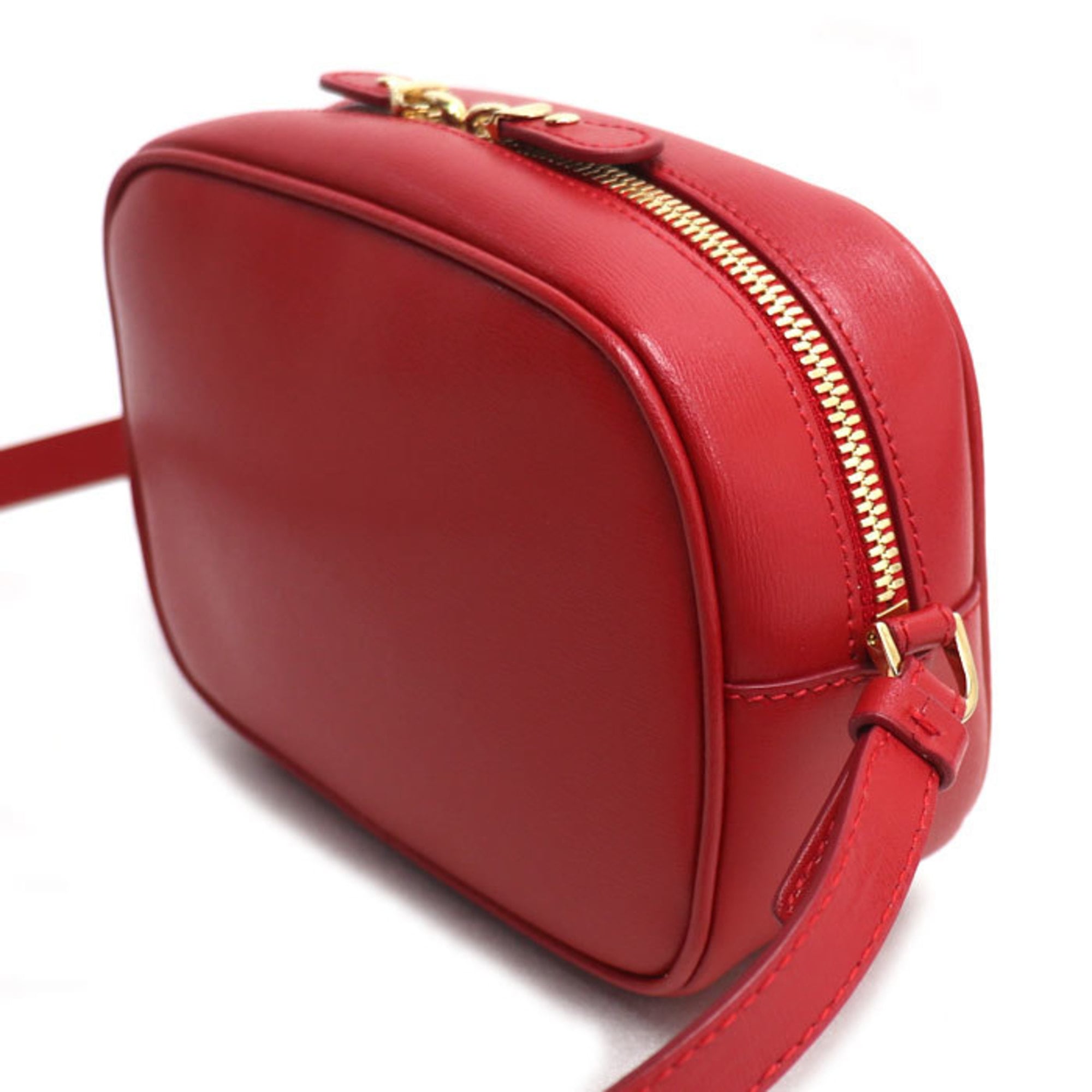 Salvatore Ferragamo Gancini shoulder bag in red for women
