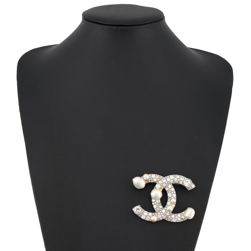 Chanel Brooch, Coco Mark Rhinestone, Faux Pearl, Metal, B17K A96841 CHANEL Brooch BROACH — Like New