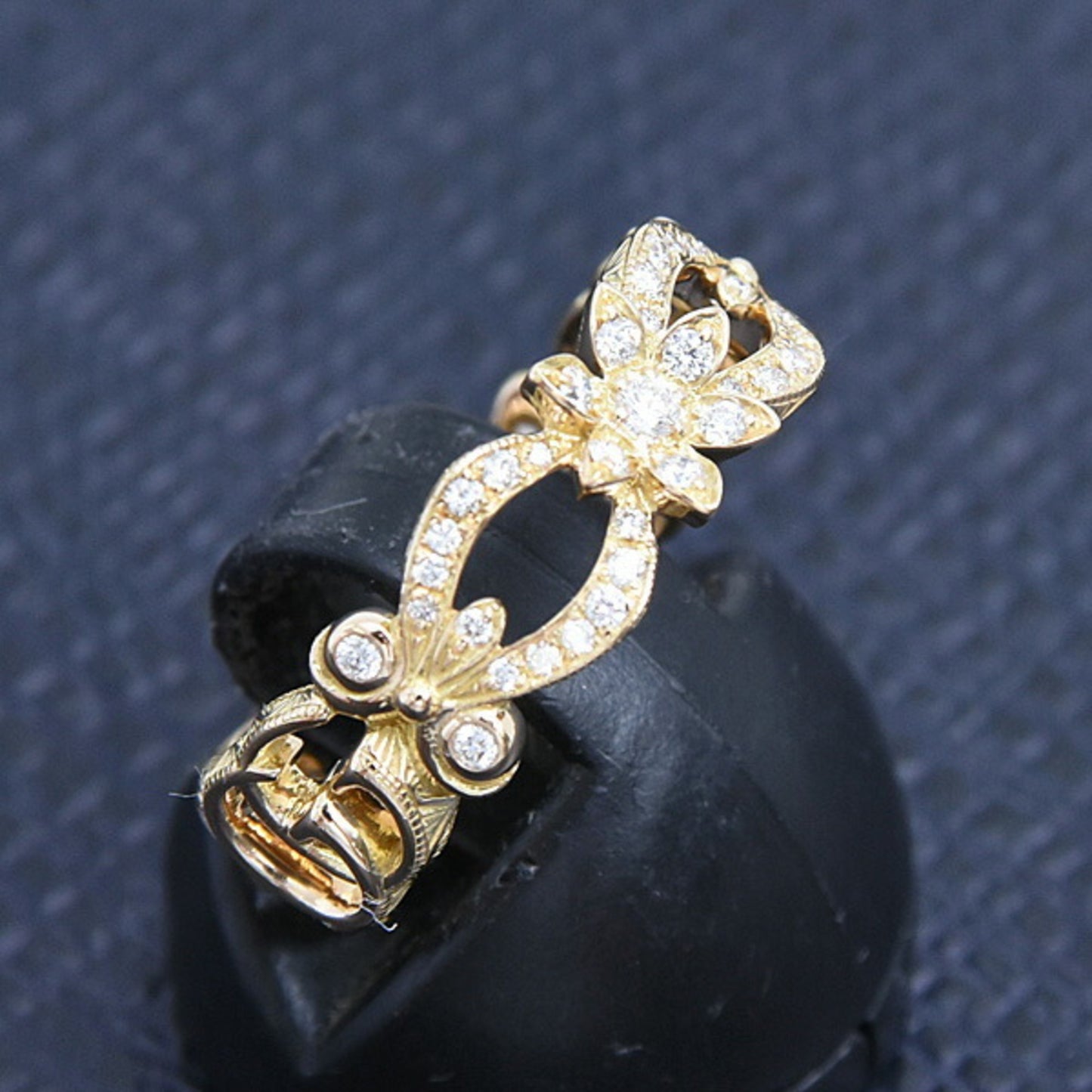 Gucci Flora Diamond Ring for Women in Yellow Gold 750YG