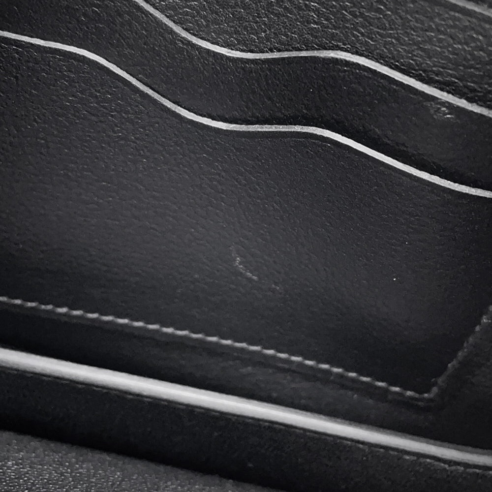 Hermes Shoulder Wallet Zip En Go To Chaine d'Ancre Black Evergrain K Stamp Handbag Pouch HERMES — Like New