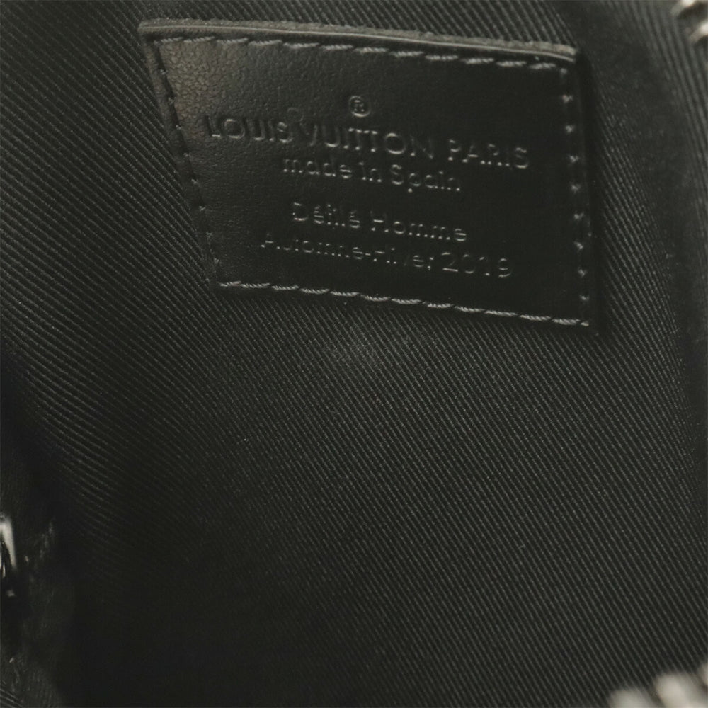 LOUIS VUITTON Taiga Rainbow Danube Shoulder Bag Pochette Leather Noir M30332 — Like New