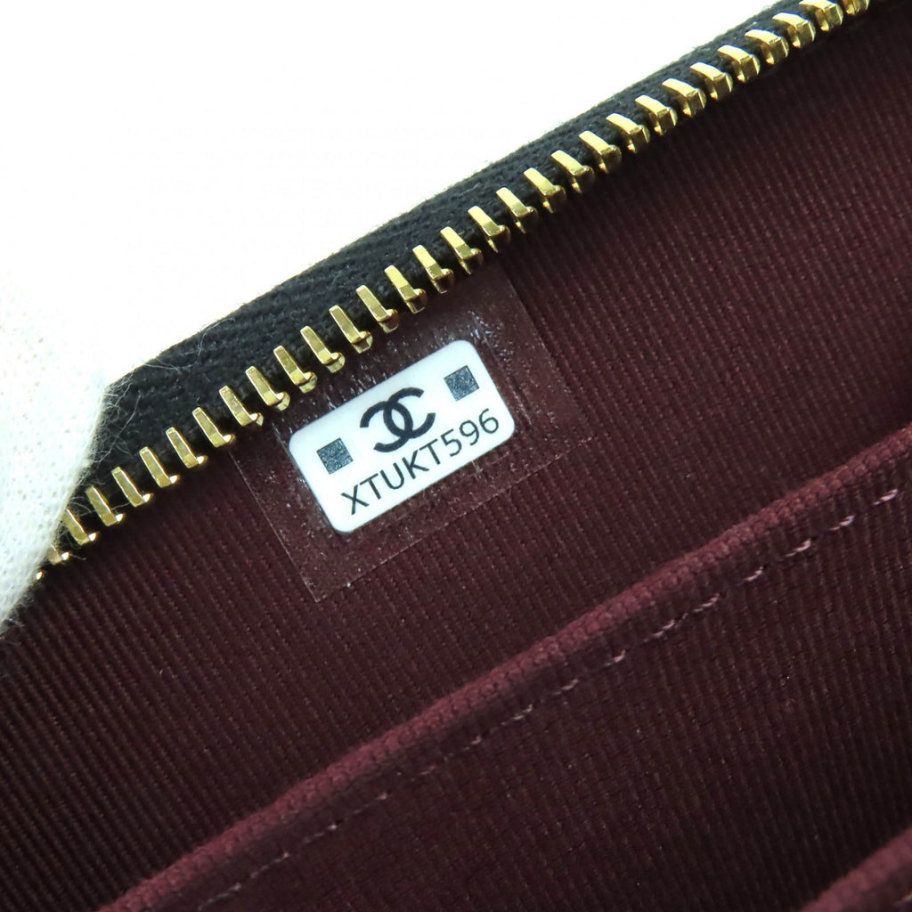 CHANEL Classic Coin Purse in Caviar Leather with Coco Mark and Random Serial Number. Zip-Up Wallet/Coin Case Black Gold Hardware. Includes Box Dust Bag. Made Italy.