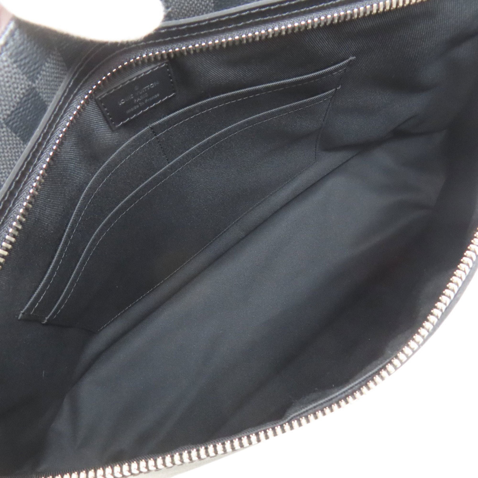 Louis Vuitton N41656 Hunter Shoulder Bag in Damier Canvas for Men