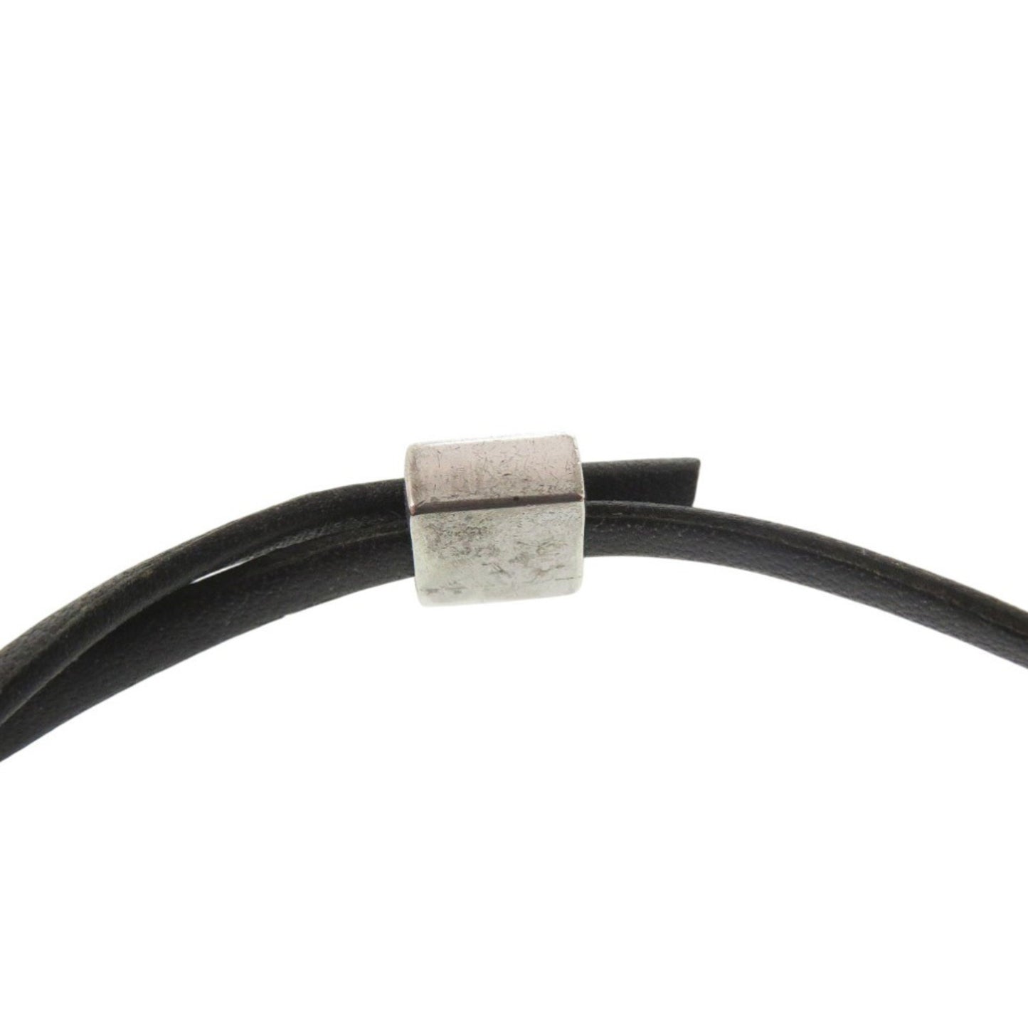 Gucci logo plate choker necklace in 925 silver and black leather. 1708 GUCCI