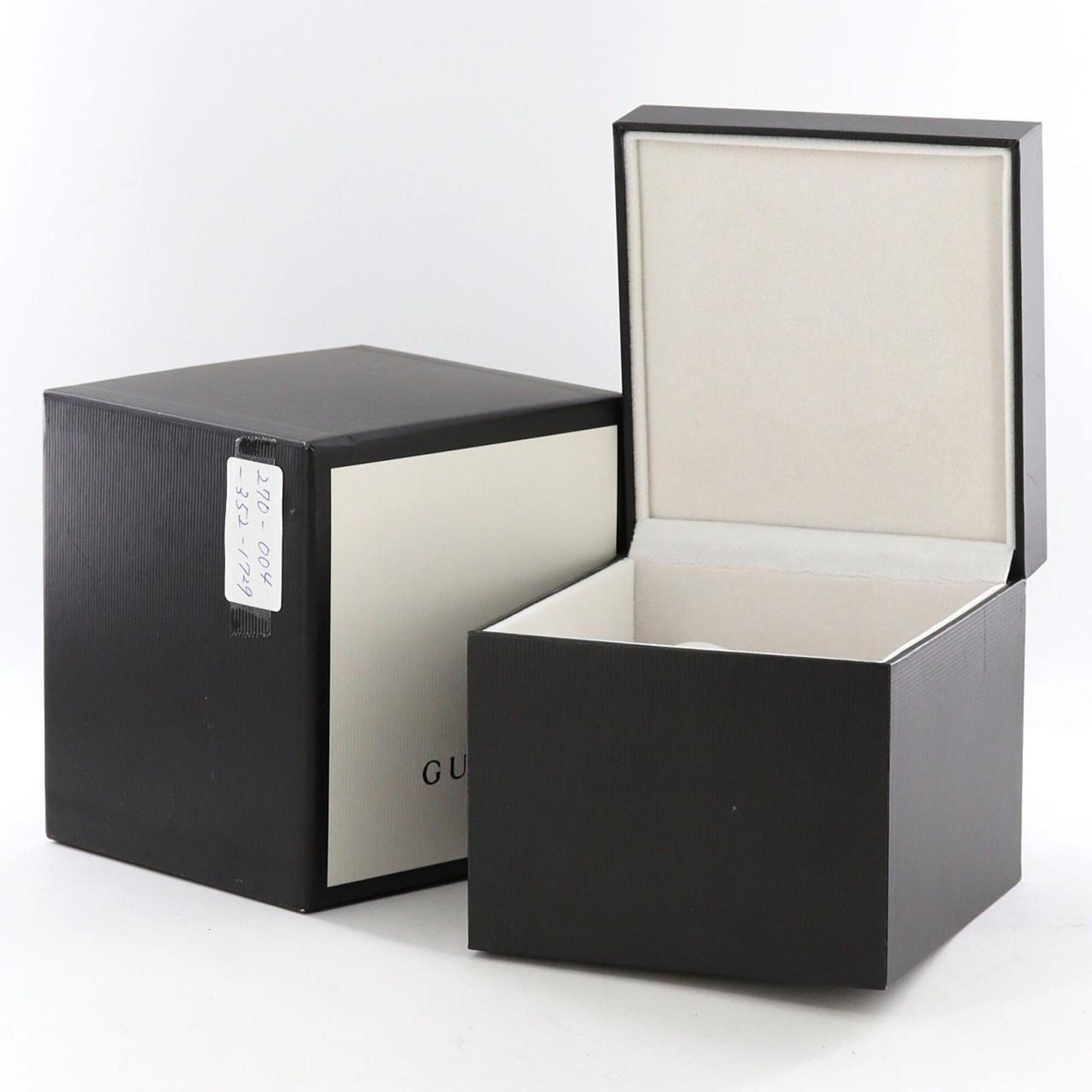 Gucci Dive GP 136.2 YA136219 Quartz Watch — Very Good
