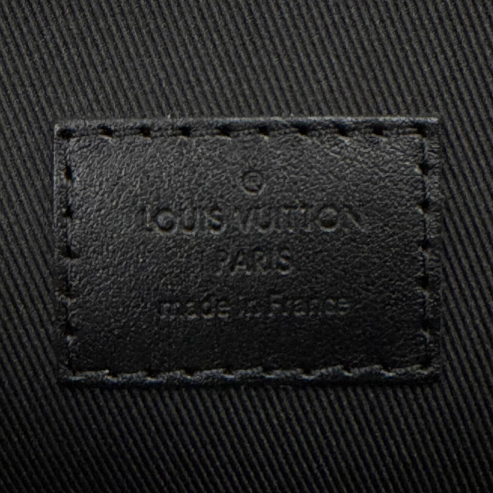 LOUIS VUITTON M58476 Christopher Messenger Taurillon Leather Shoulder Bag, Black, Made in France, Men's, with Dust Bag — New - Store Return