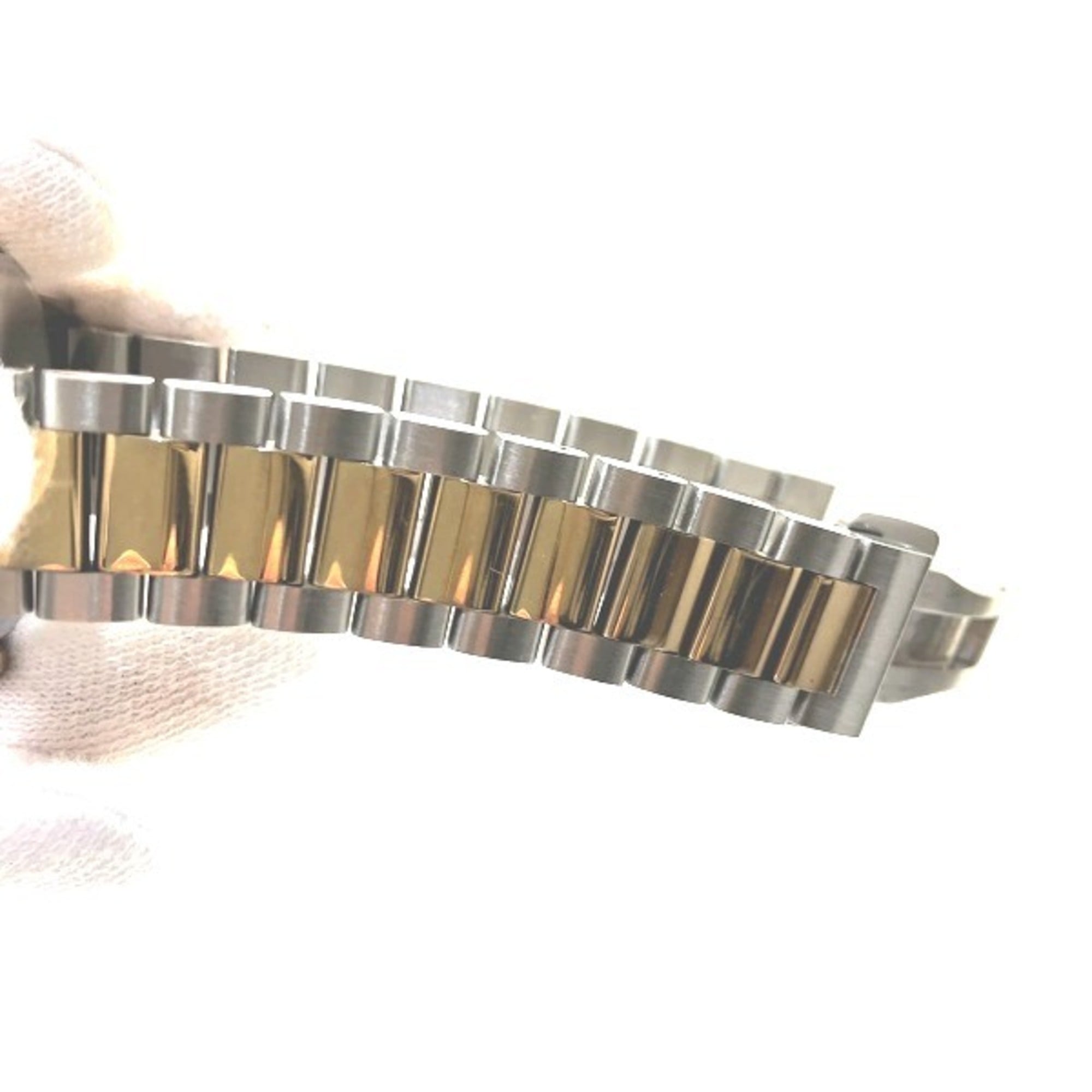 Gucci G-Timeless 126.5 Quartz Cat Head Watch for Women — Good