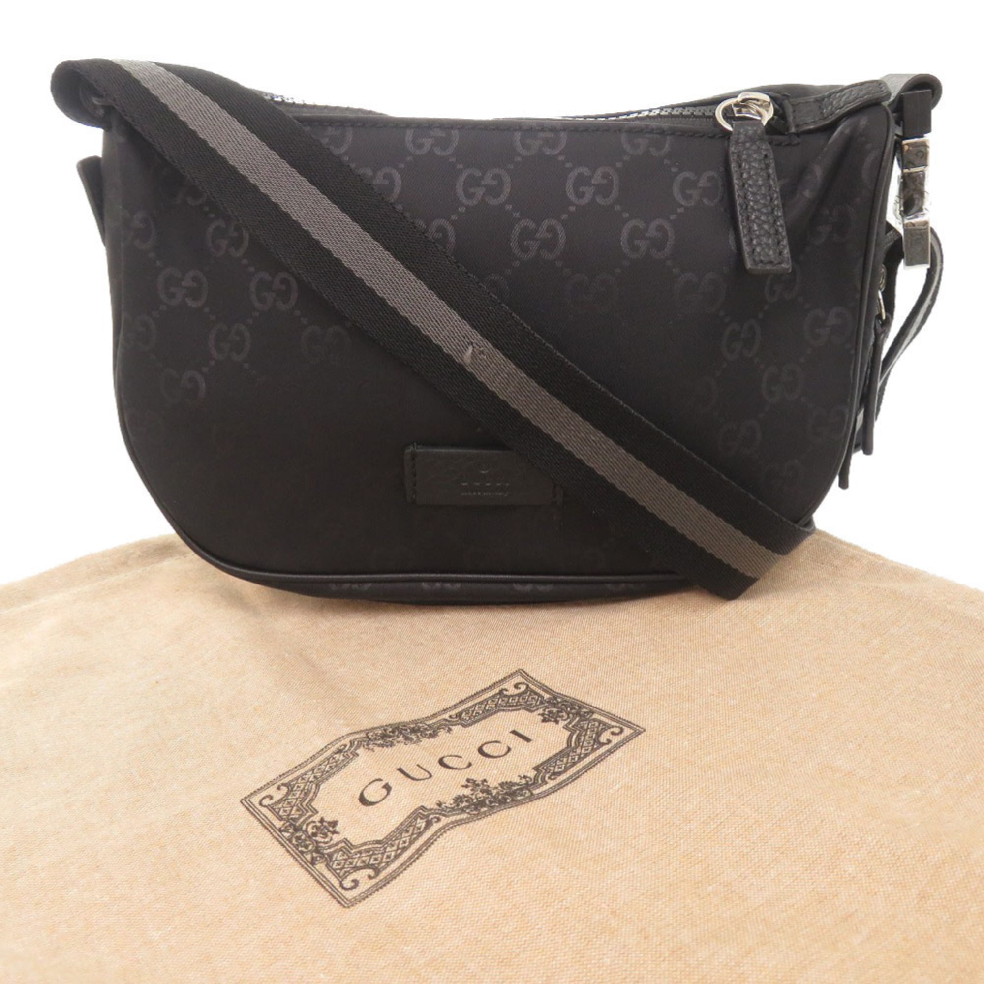 Like new Gucci GG nylon black shoulder bag 0637 GUCCI — Like New