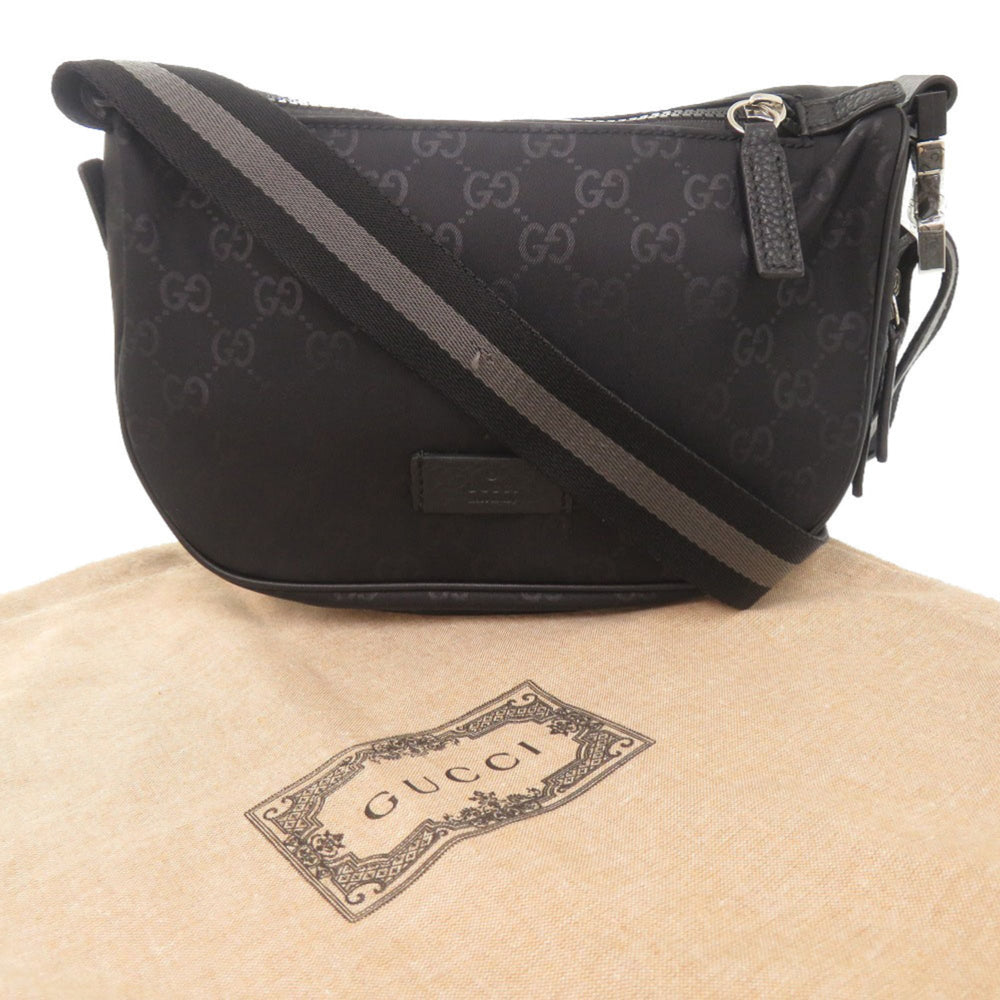 Like new Gucci GG nylon black shoulder bag 0637 GUCCI — Like New