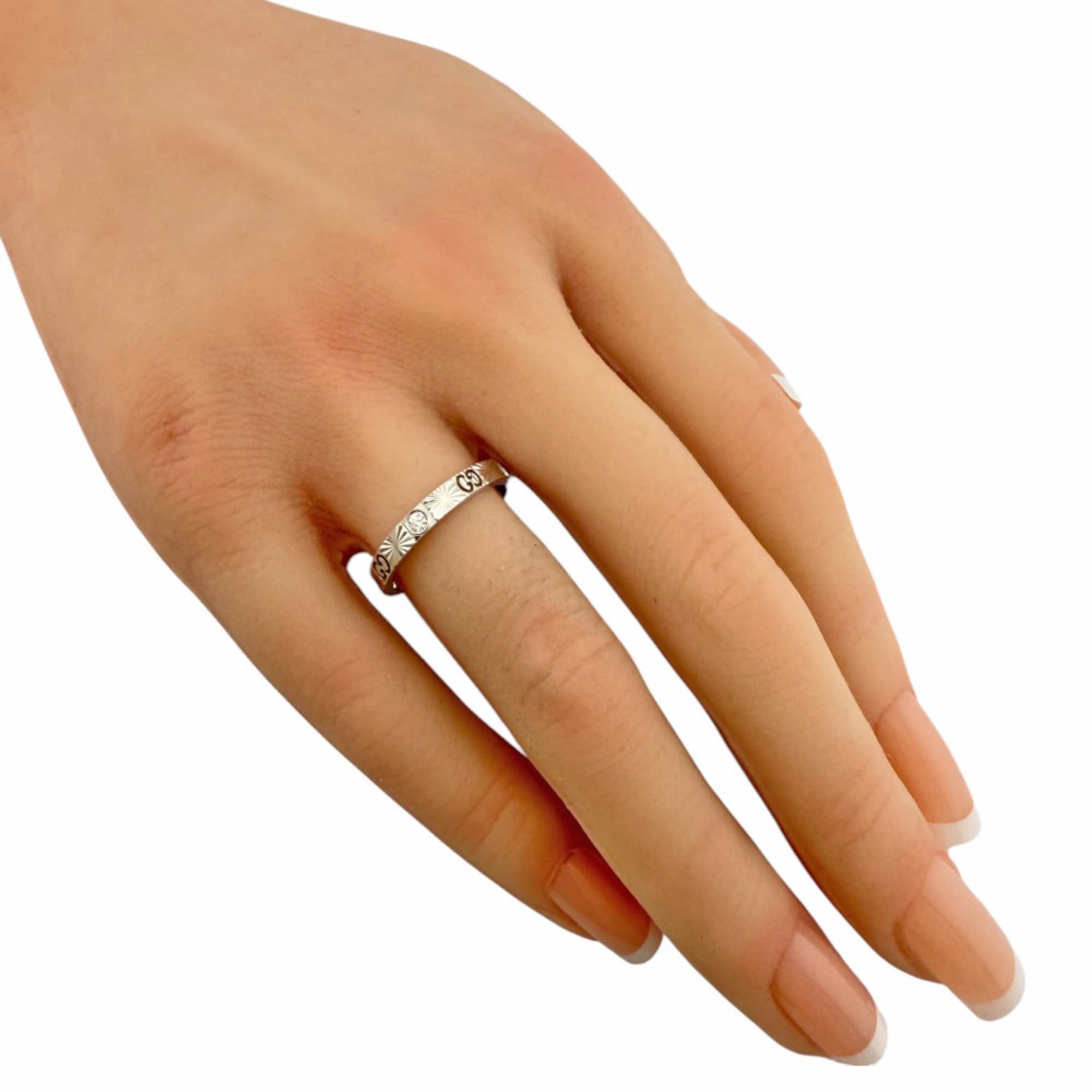 Gucci Icon Heart Ring, 18K White Gold, Diamond, Women's — Like New