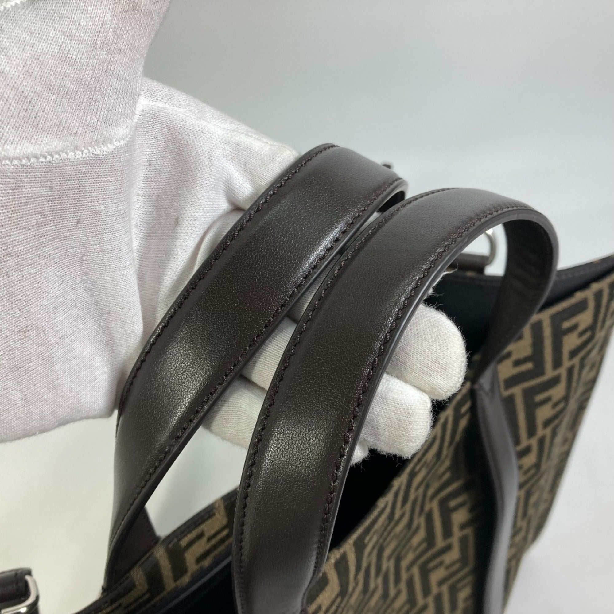 Fendi 7VA390 Crossbody 2WAY Shoulder Bag Hand Bag Tote Bag Brown Black — Like New