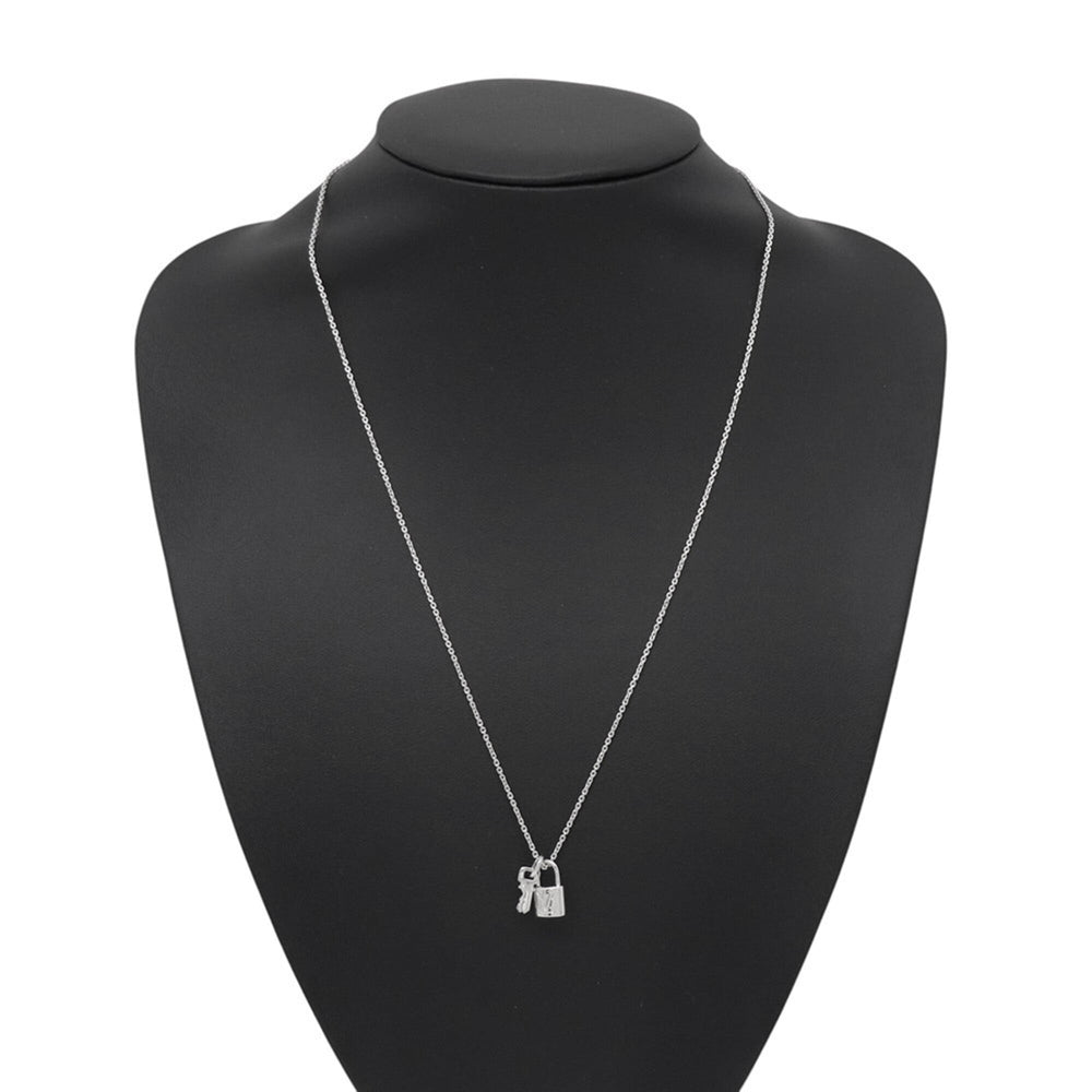Louis Vuitton Pendant Lockit Necklace, 18K White Gold, Q93320. (LOUIS VUITTON pendant necklace) — Like New