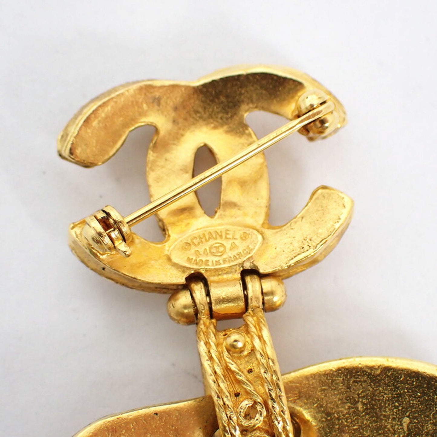 CHANEL colored stone brooch