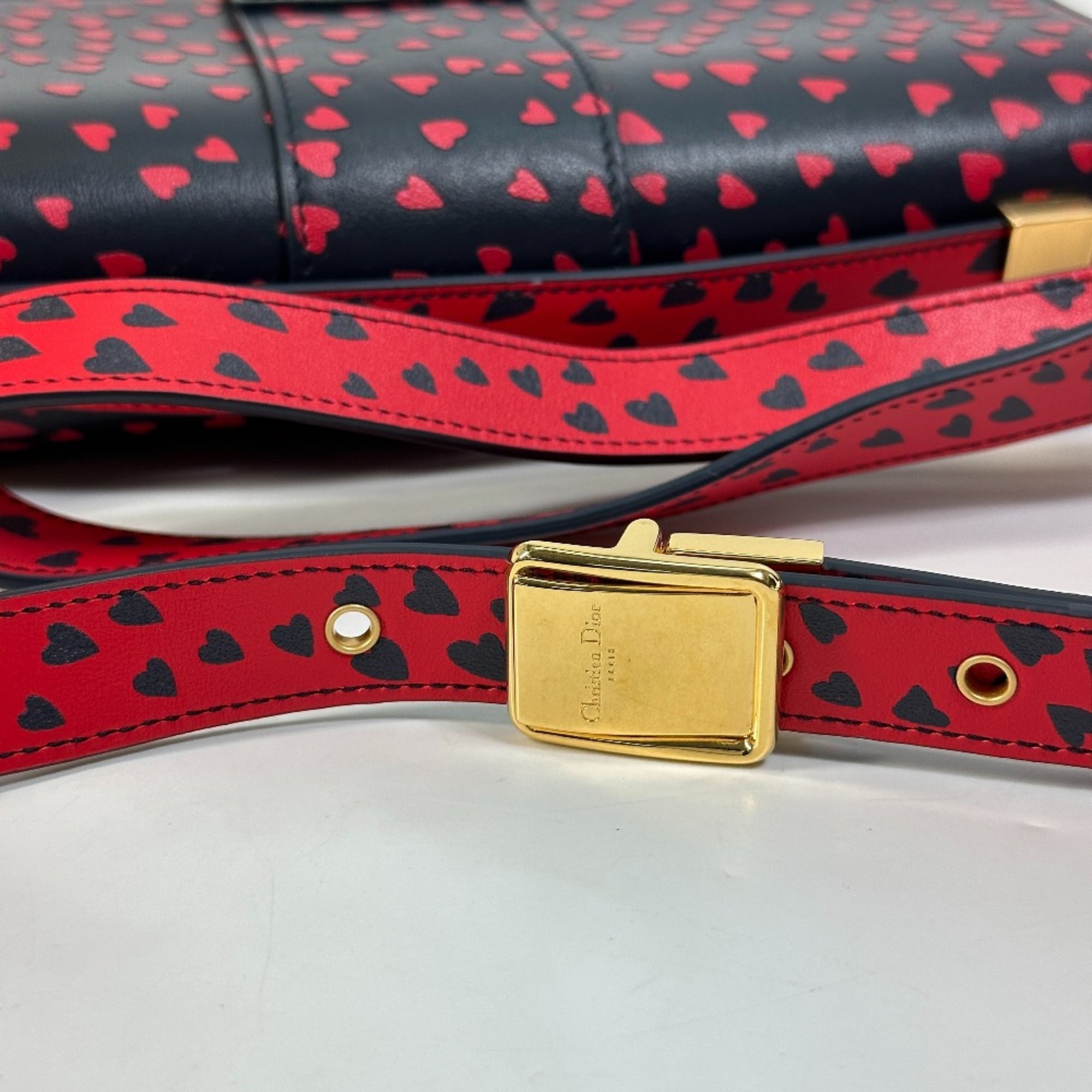 Christian CHRISTIAN DIOR heart Logo Crossbody Shoulder Bag Black Red — Like New