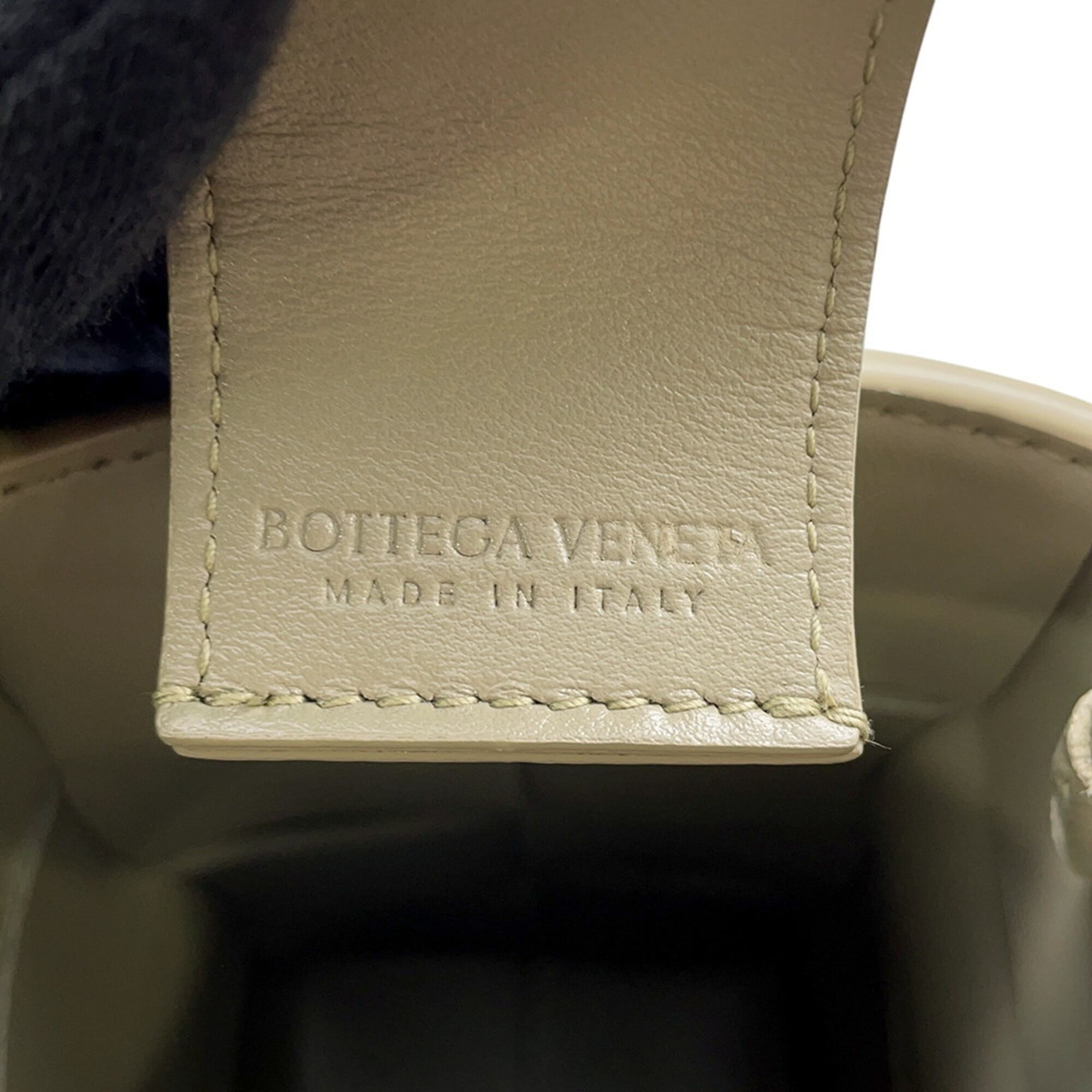 Bottega Veneta Shoulder Bag Intrecciato Cassette Phone Pouch 729298 BOTTEGA VENETA Green Handbag Smartphone — Like New
