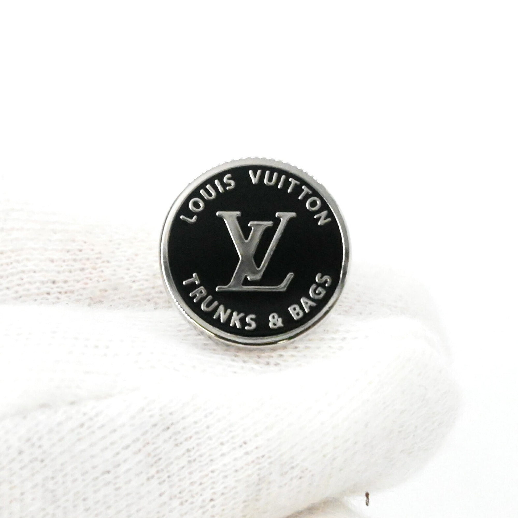 LOUIS VUITTON LV Award Cufflinks for Men, Black and Silver, M00912 — Like New