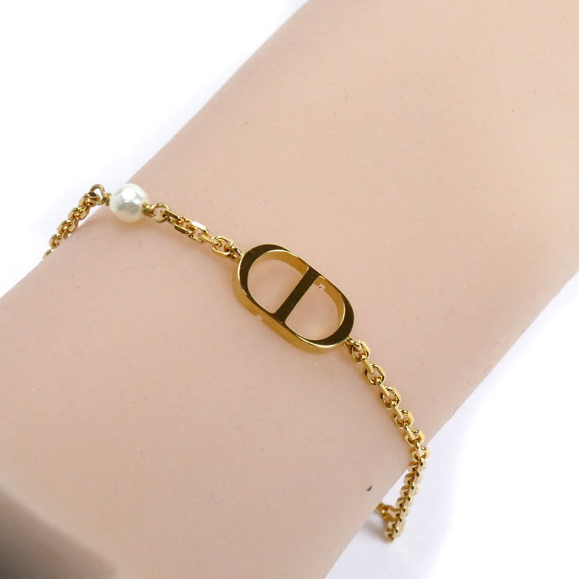 Christian Dior Petit CD Bracelet (Metal/Resin Pearl) B1310PTCRS_D301, Size 16.5-19cm, Women's, Pre-owned, Excellent Condition