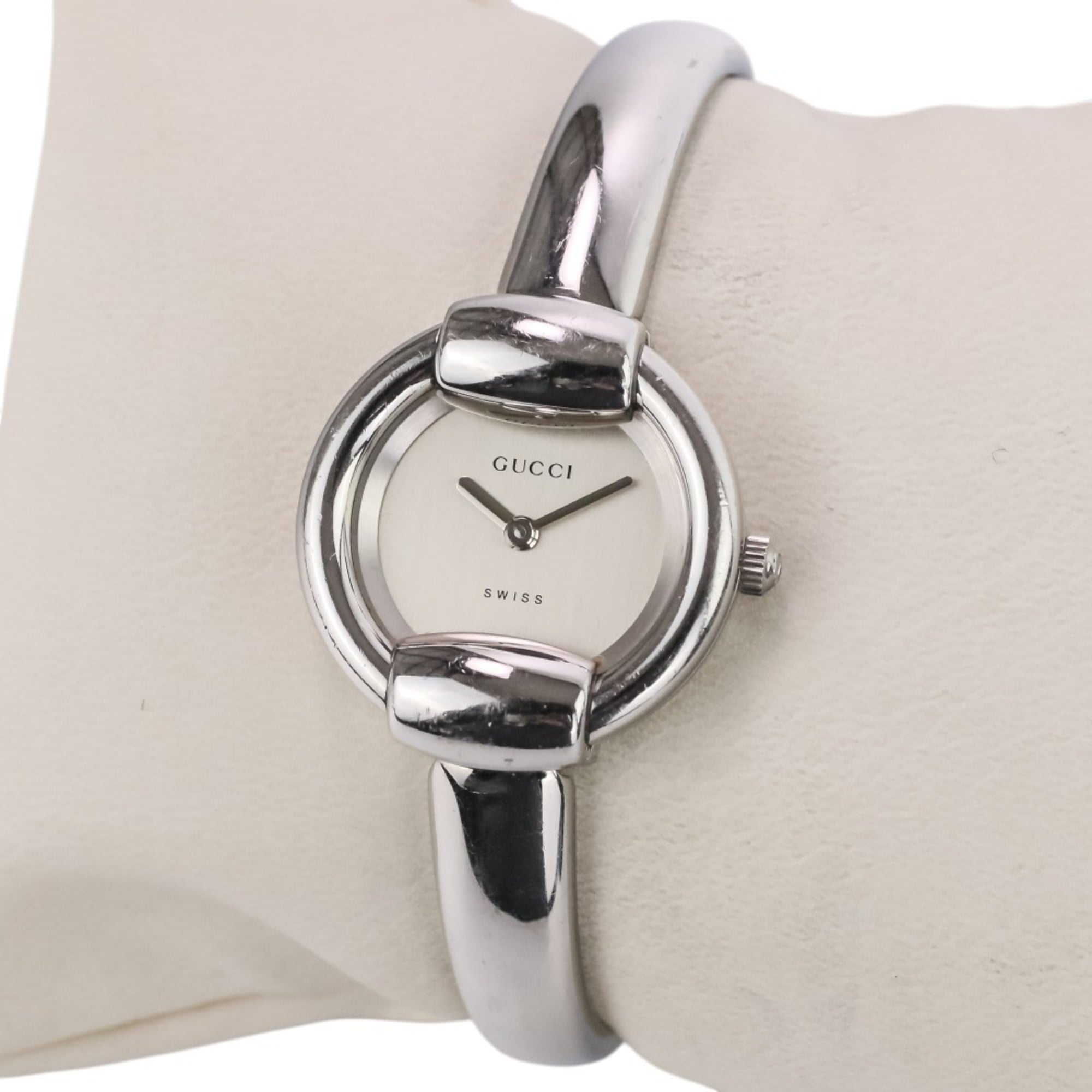 GUCCI Quartz Watch Bangle 1400L Silver Dial Women's — Very Good