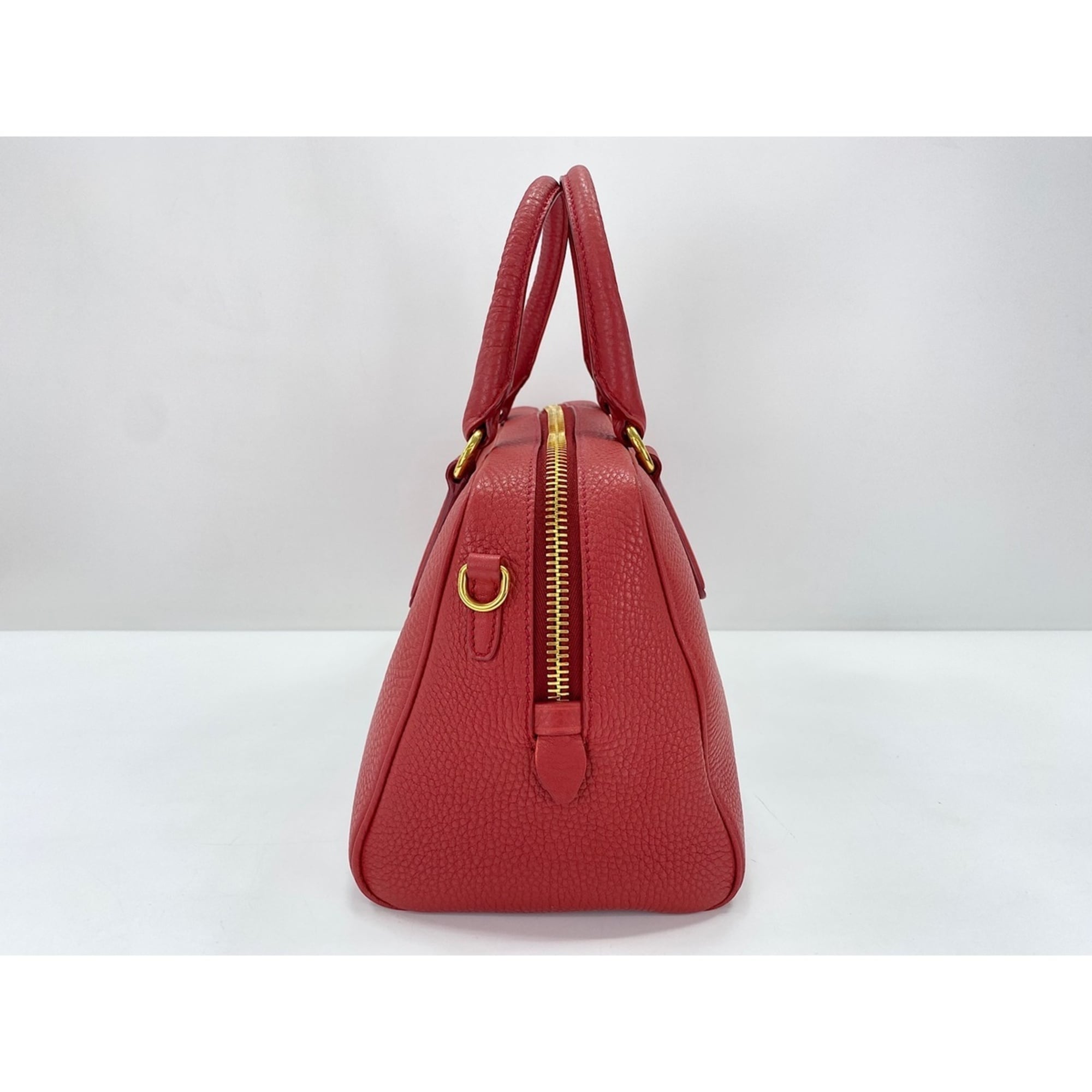 Prada tote bag, red — Like New