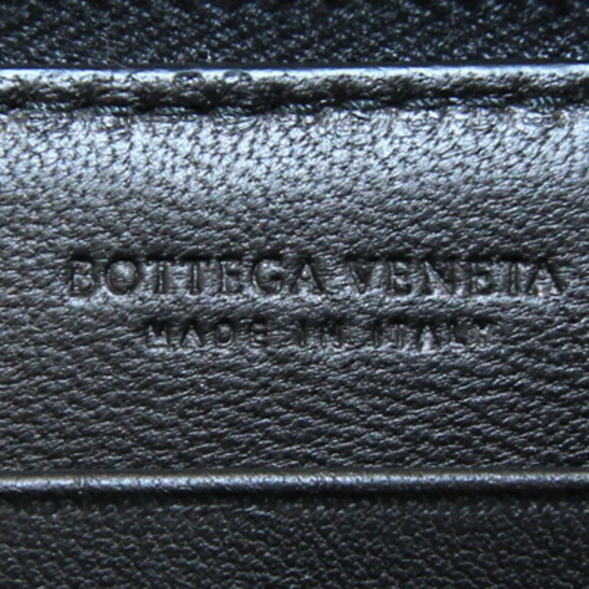 Bottega Veneta Intrecciato Round Long Wallet 114076 in Black Shiny Karung Leather with Zip and Sea Snake Pattern for Men Women