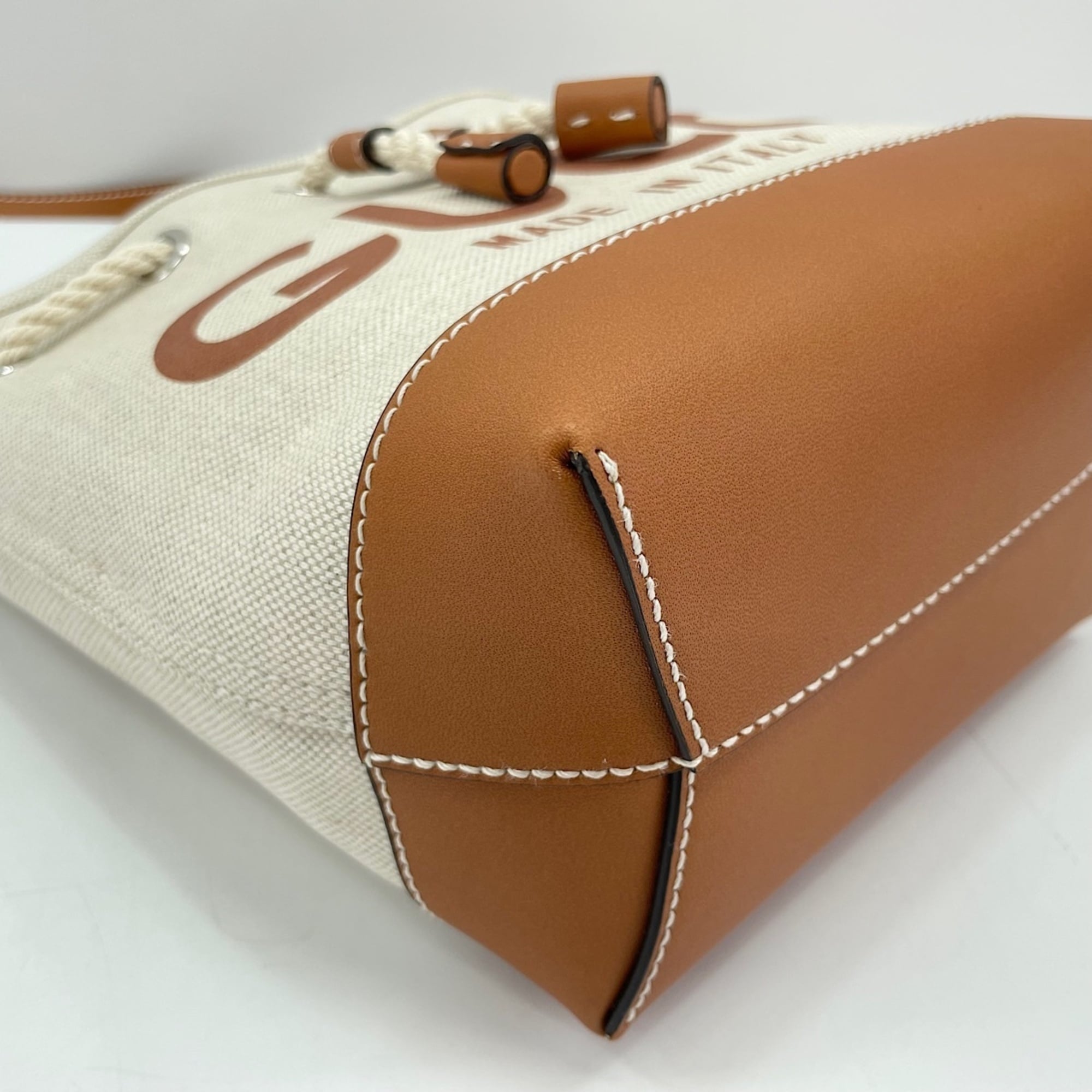 Gucci Lido Collection Logo Print Shoulder Bag, Canvas, Beige — Like New