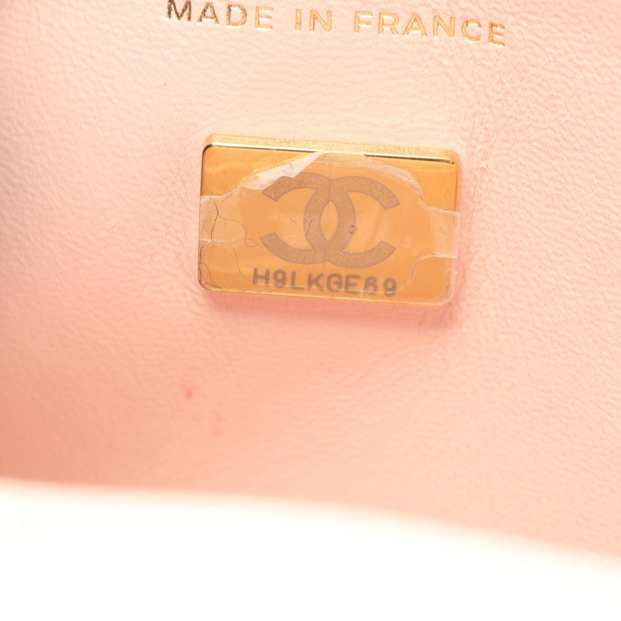 CHANEL Matelasse Shoulder Bag, Lambskin Leather, Women's, Black, AP3657