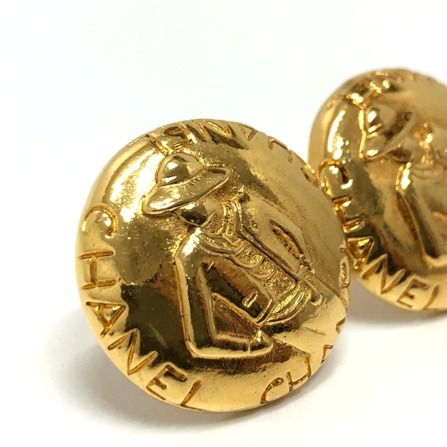 Chanel vintage Round Vintage Accessories Earrings Gold