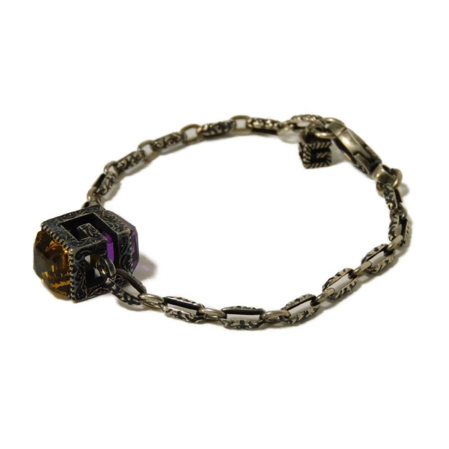 Gucci G Cube Crystal 17 Square Bracelet with Smoked Finish, Rhinestones, and Arabesque Design in Ag925 (550888 J7863 8192) for Women