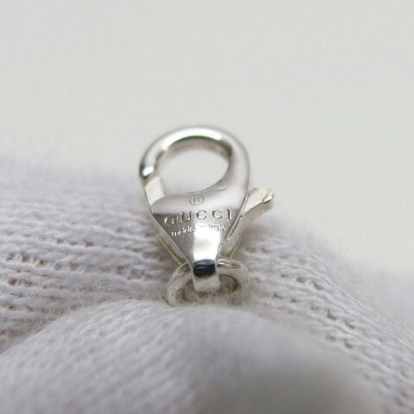 Gucci Double G Mother of Pearl Small Chain Silver Bracelet