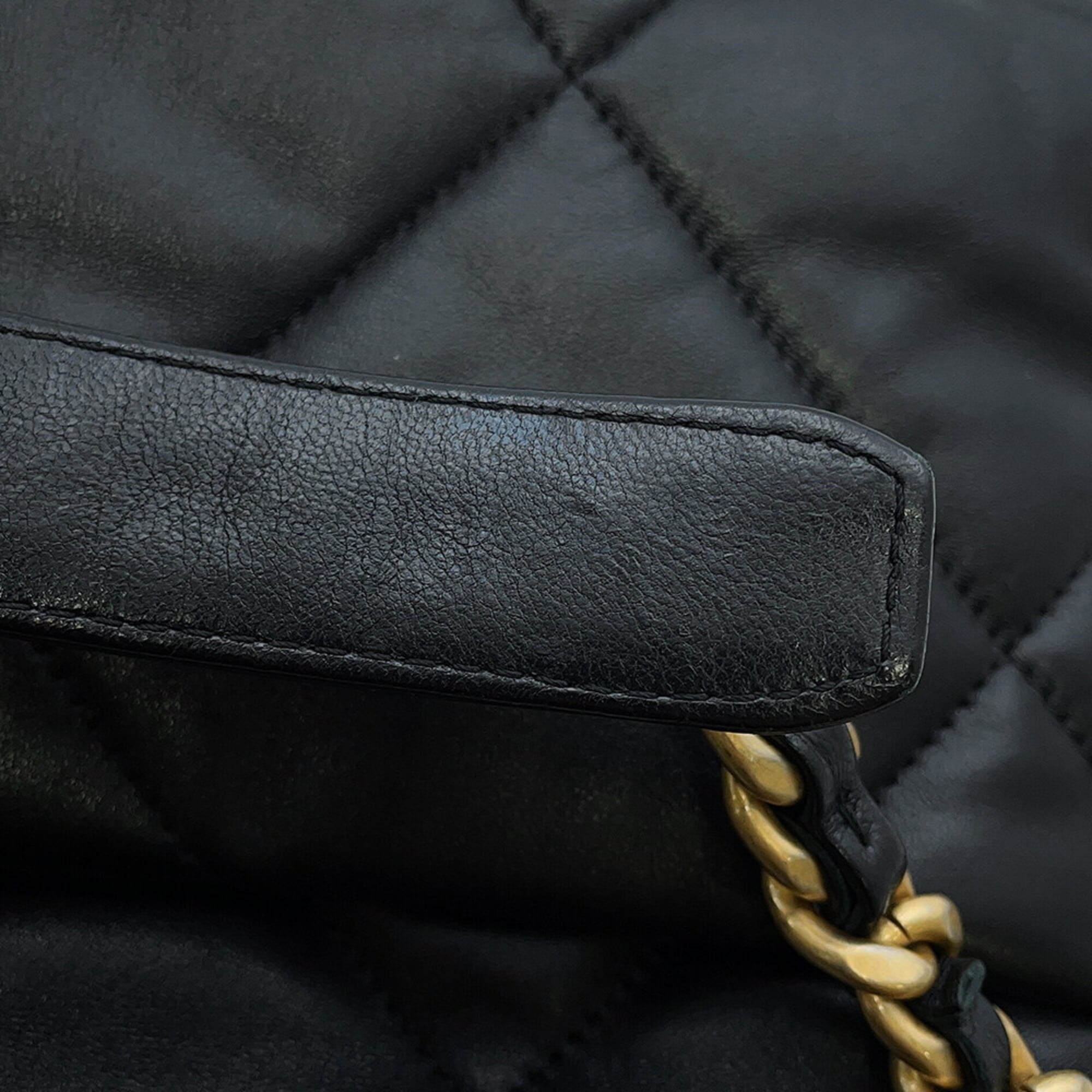 Chanel Chain Shoulder Bag CHANEL19 Flap Coco Mark Lambskin AS1160 CHANEL Black 19 Handbag Women's — Like New