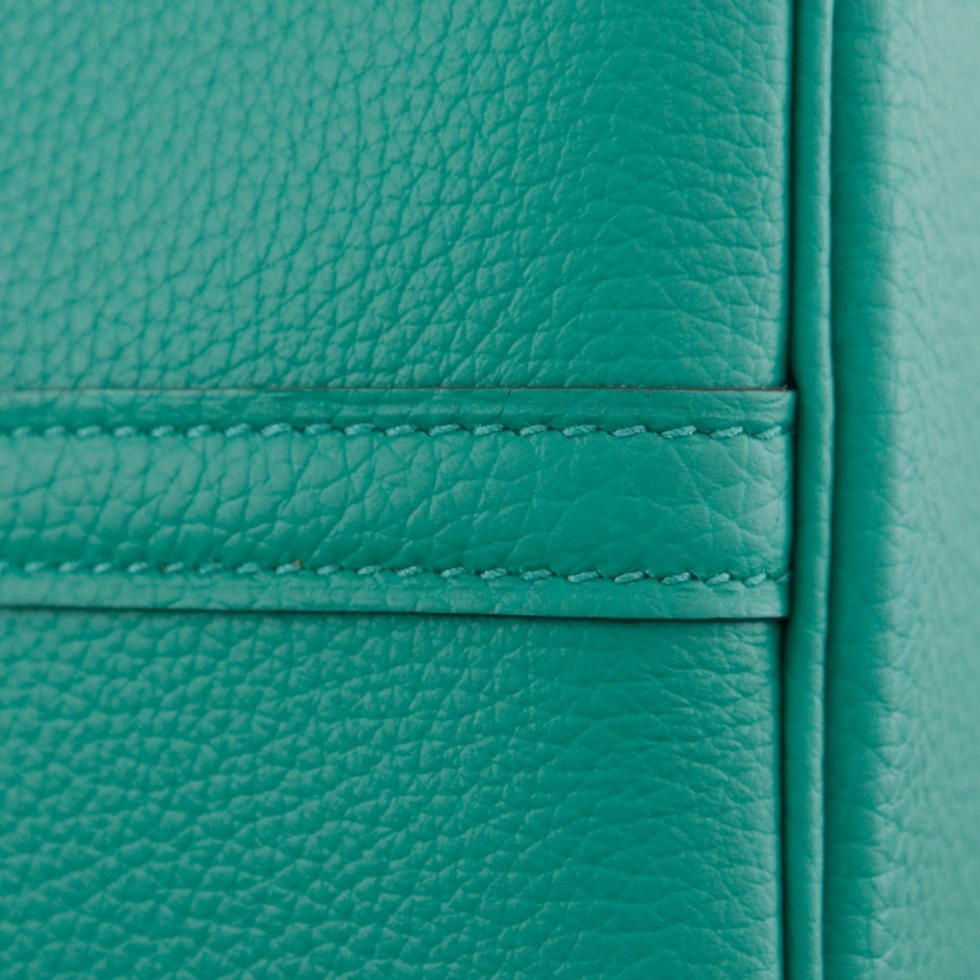 Hermes Hermès Picotin Lock 22 MM Handbag in Taurillon Maurice Vert Gate, 2022, Green, U A5 Strap Clasp, Women's — Like New