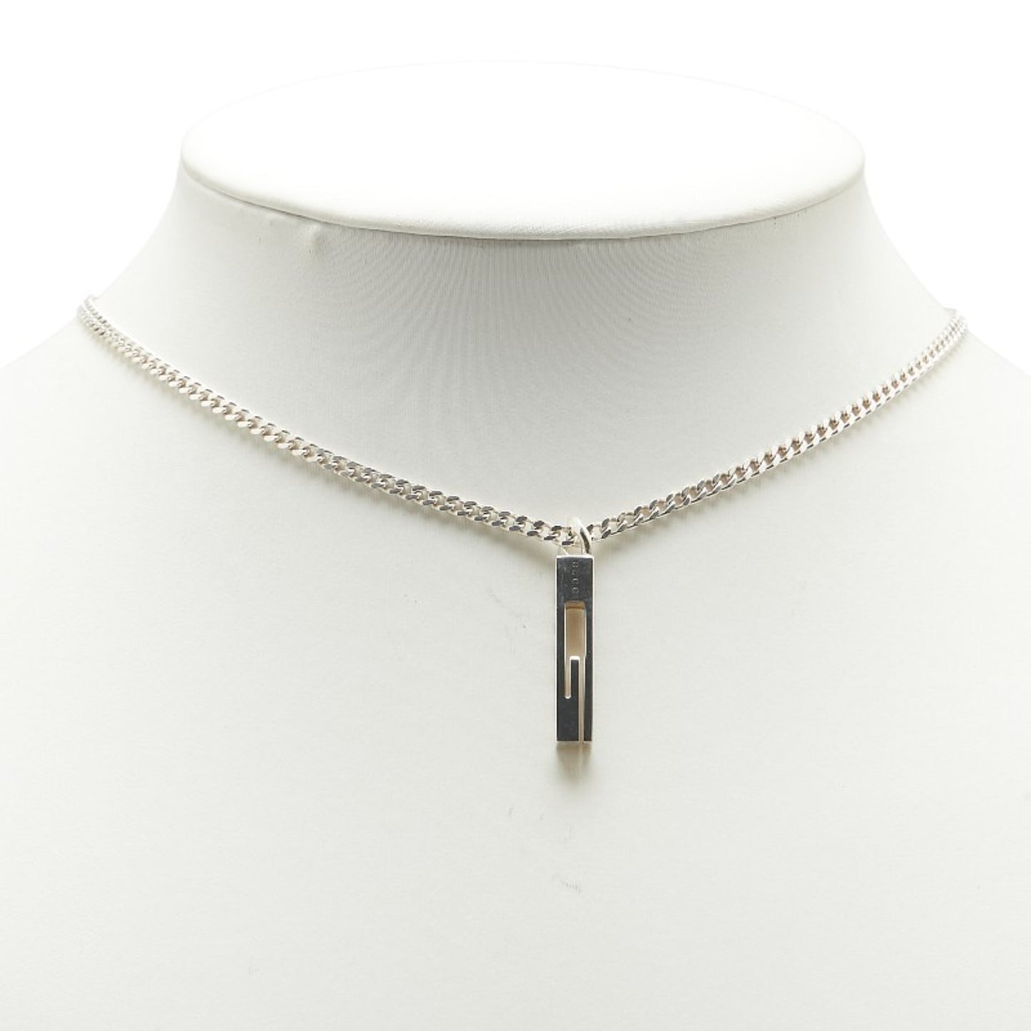 Gucci logo necklace in silver SV925 for women.