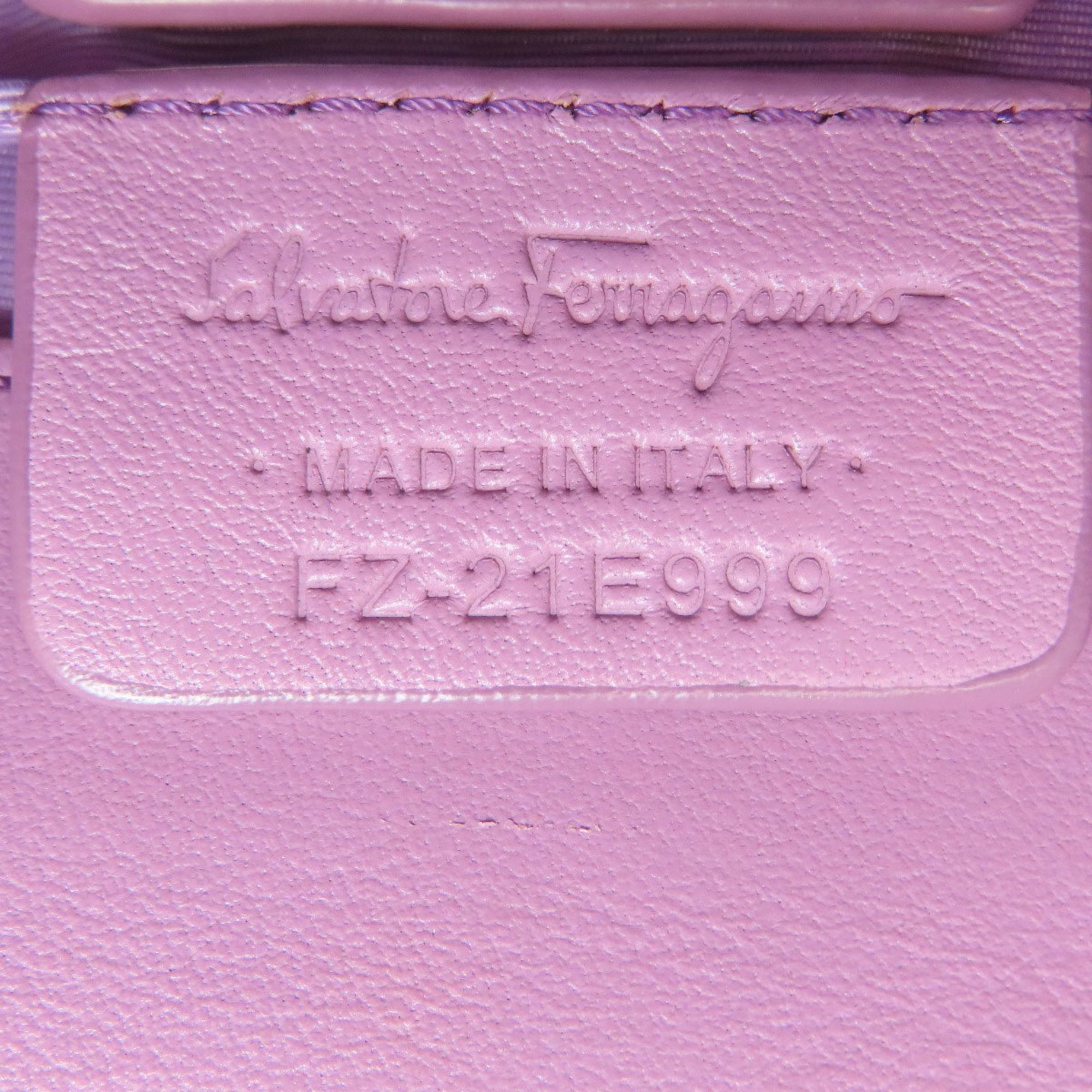 Salvatore Ferragamo Vara Ribbon Shoulder Bag Leather Women's