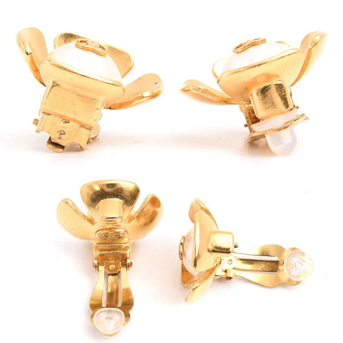 Chanel Earrings for Women, Flower Design Earrings, Coco Mark, Fake Pearl, Gold Color, CHANEL 96P GP
