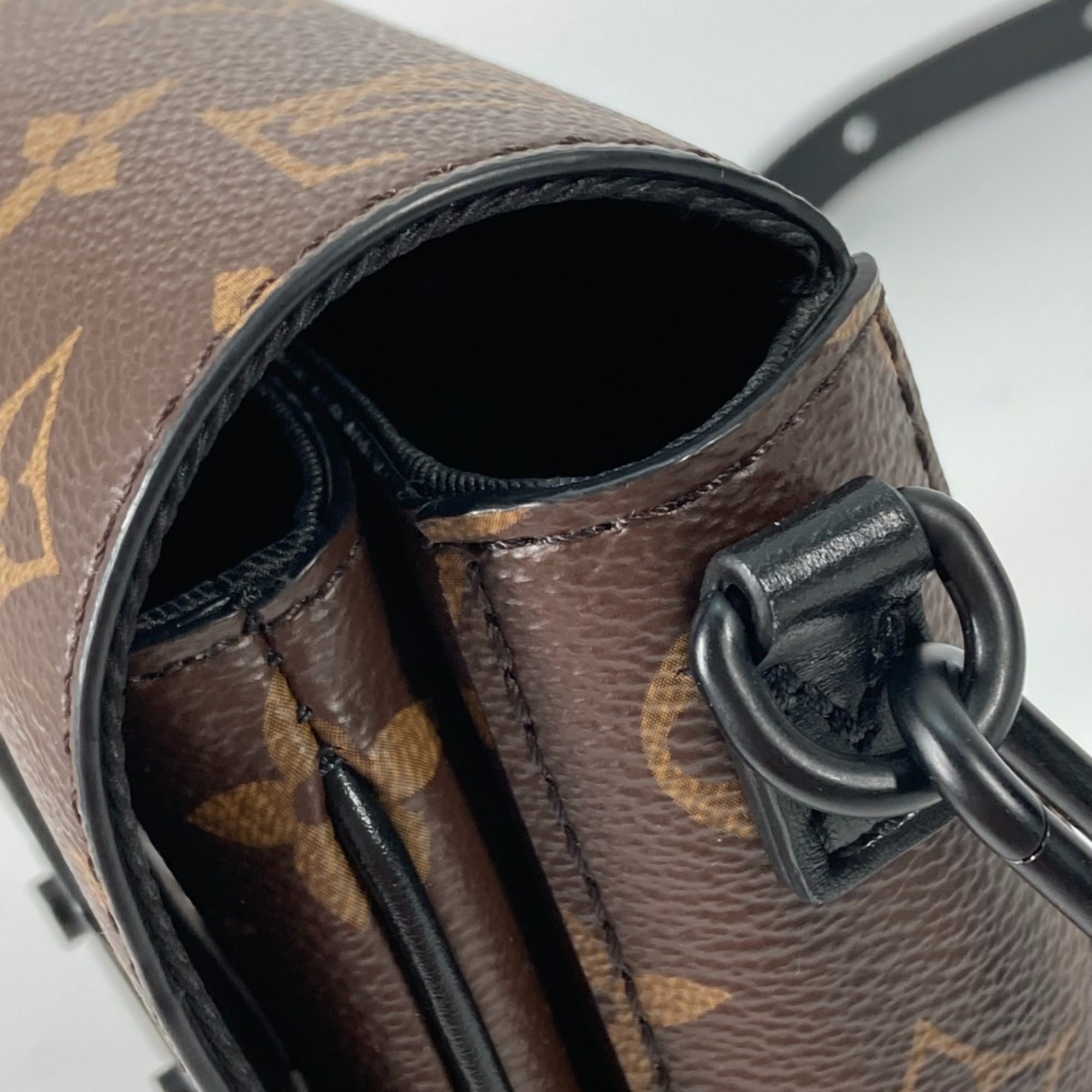 LOUIS VUITTON M81522 Monogram S-Lock Vertical Wearable Wallet Pochette Shoulder Bag Canvas Men's Maroon Brown L-240215-22 — New - Store Return