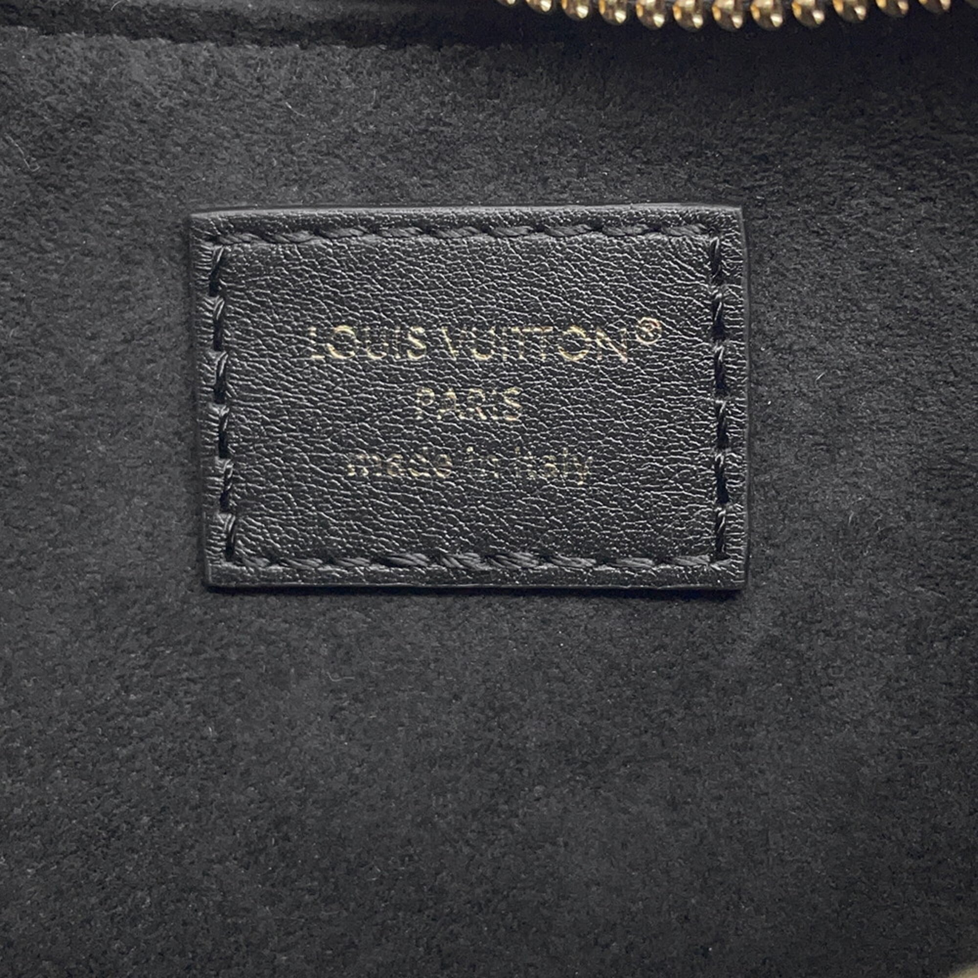 Louis Vuitton shoulder bag, calfskin leather, pochette LV Bloom M29456, black, leather handbag, women's, LOUIS VUITTON — Like New