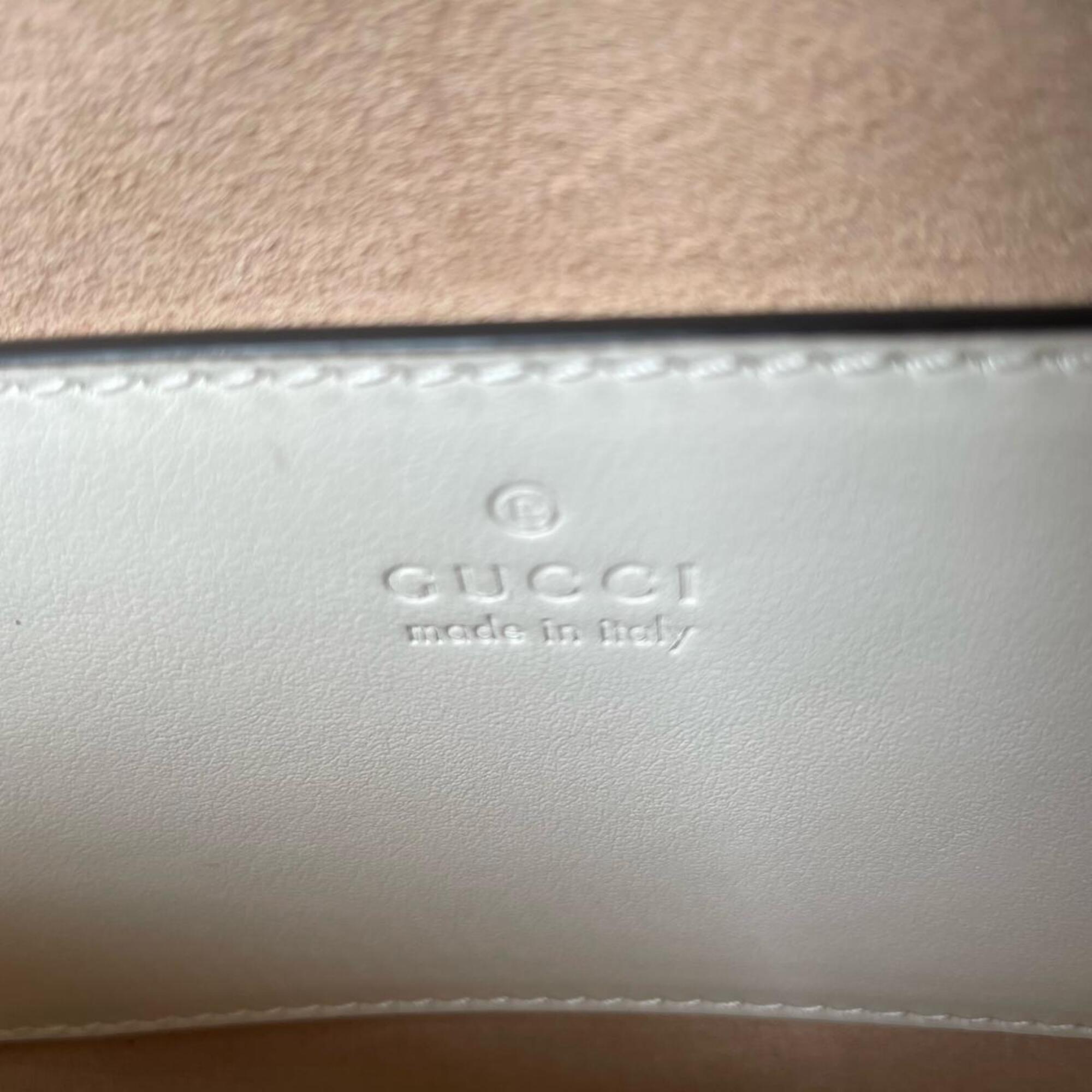 Gucci shoulder bag, heart chain, interlocking G design, leather, 751628, white — Like New